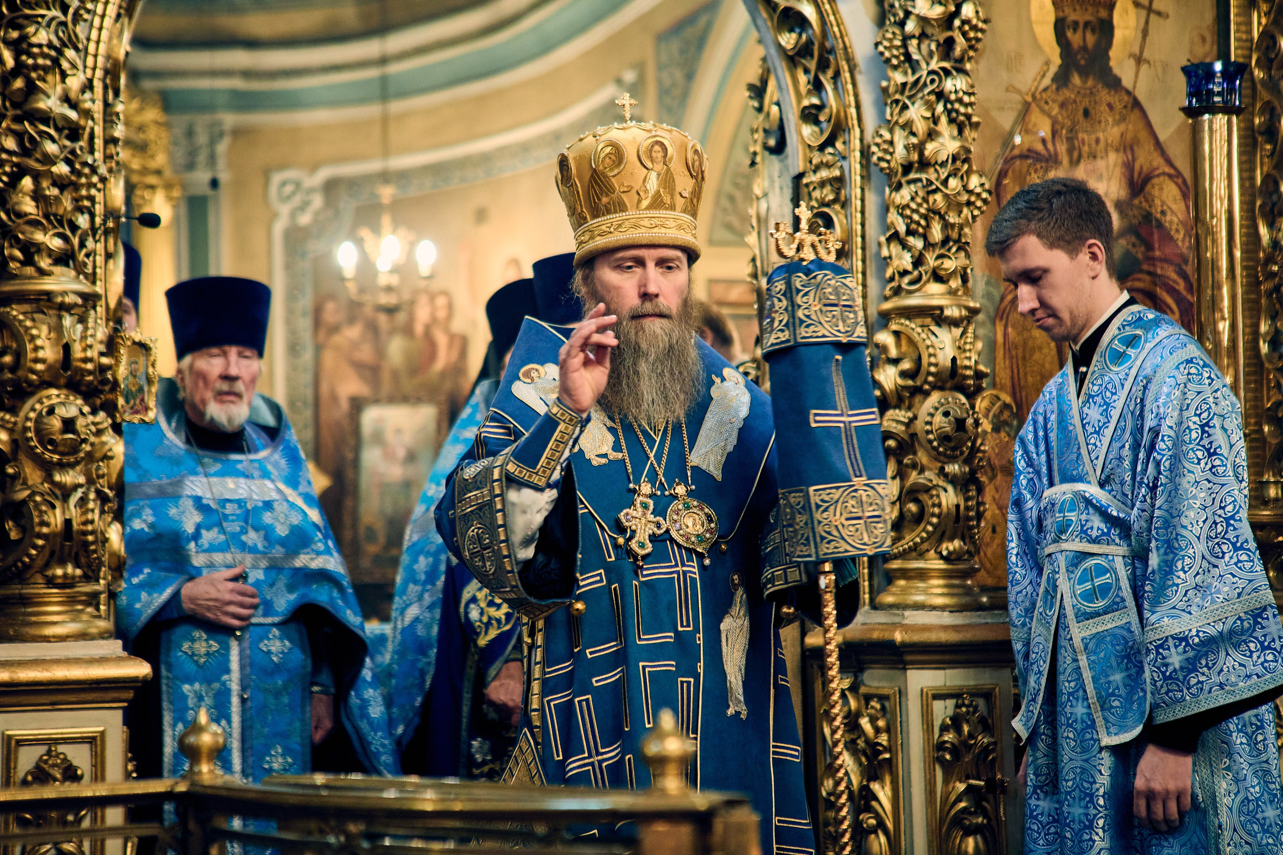 Всенощная на БЛАГОВЕЩЕНИЕ ПРЕСВЯТОЙ БОГОРОДИЦЫ. DMITRY MOISEENKO — фотограф, художник, топ-стилист