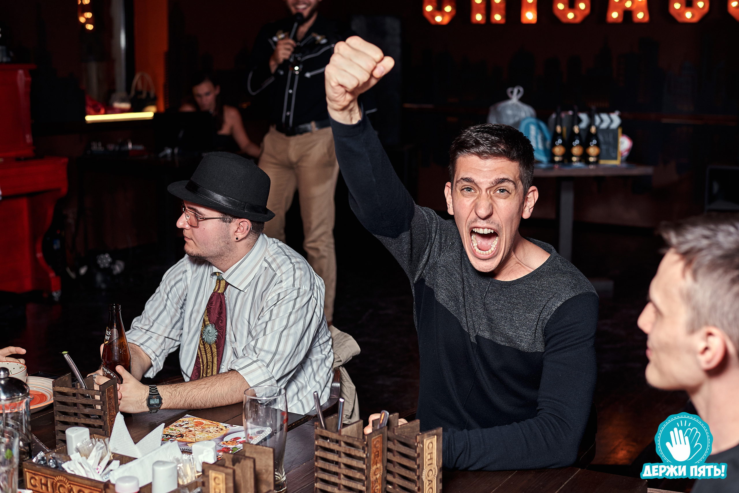 Квизы и другие игры за столом. Таучелов Сергей. Фотограф, Видеограф, Видеооператор в Симферополе