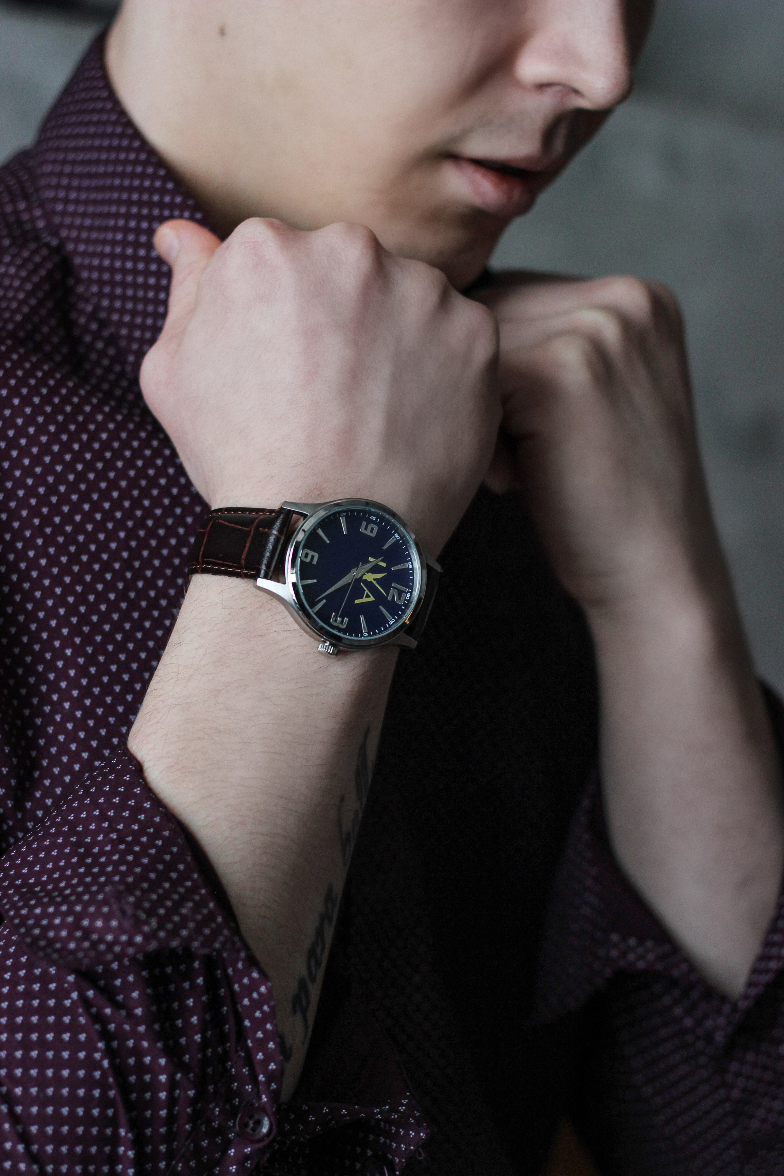 Часы IVA. Главная