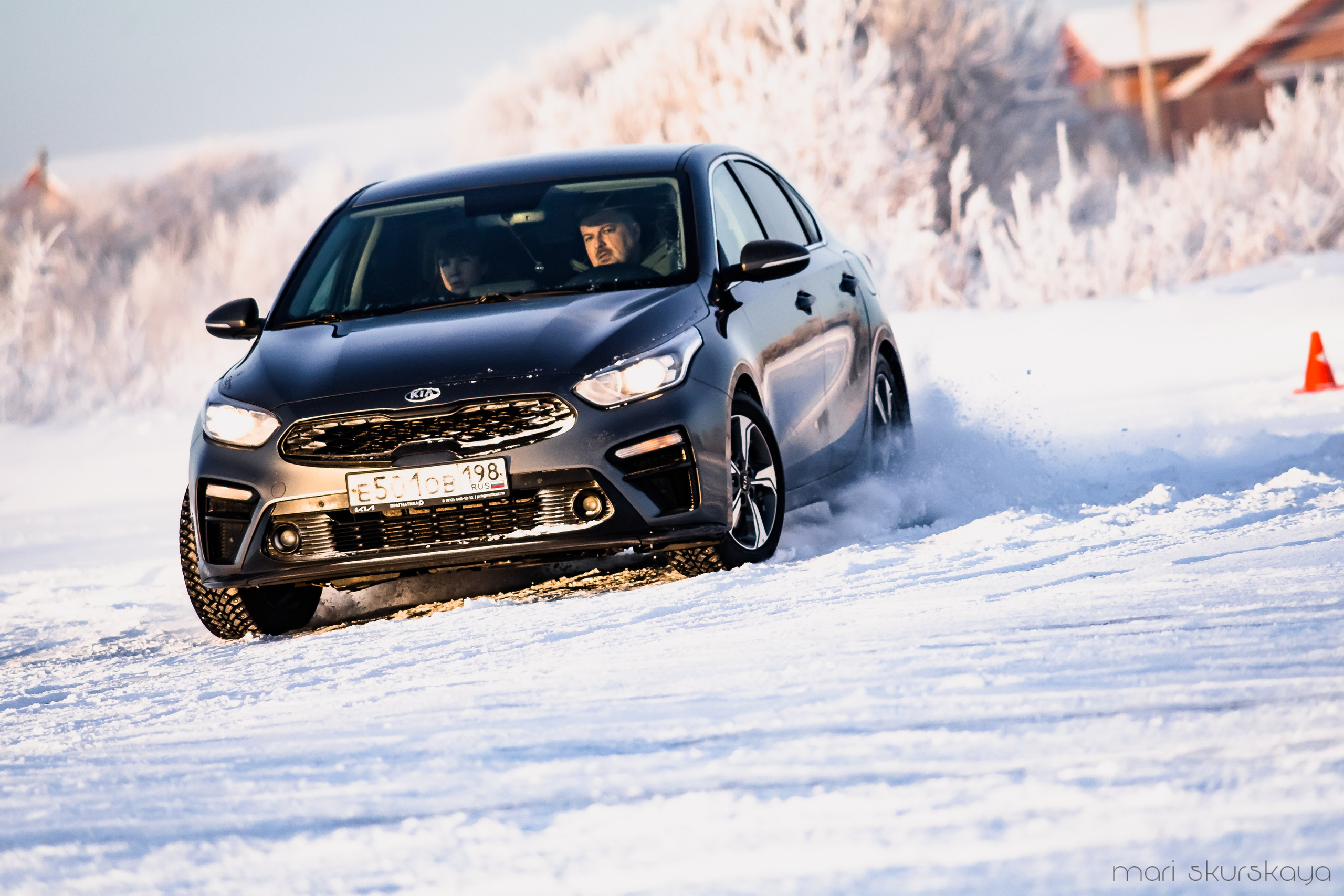 Контраварийная практика вождения автомобиля. Мотофотограф в Санкт-Петербурге Мария Скурская
