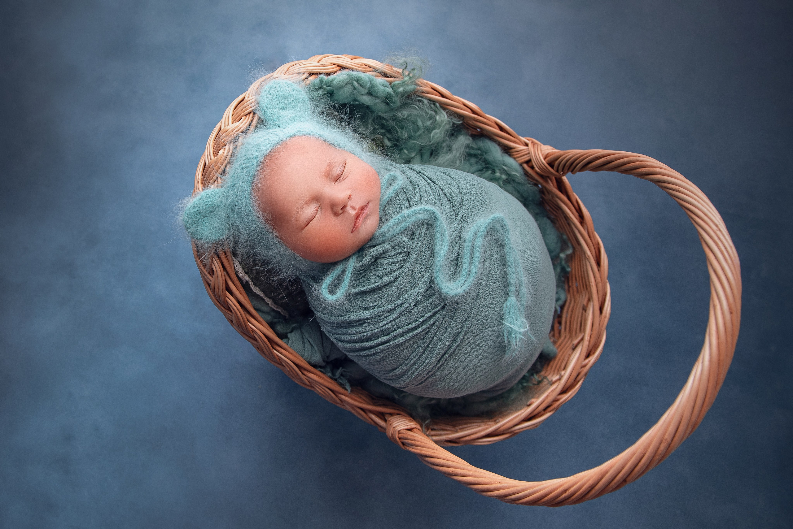 Новорожденные малыши. Фотограф новорожденных в Ярославле Anastasia Ray