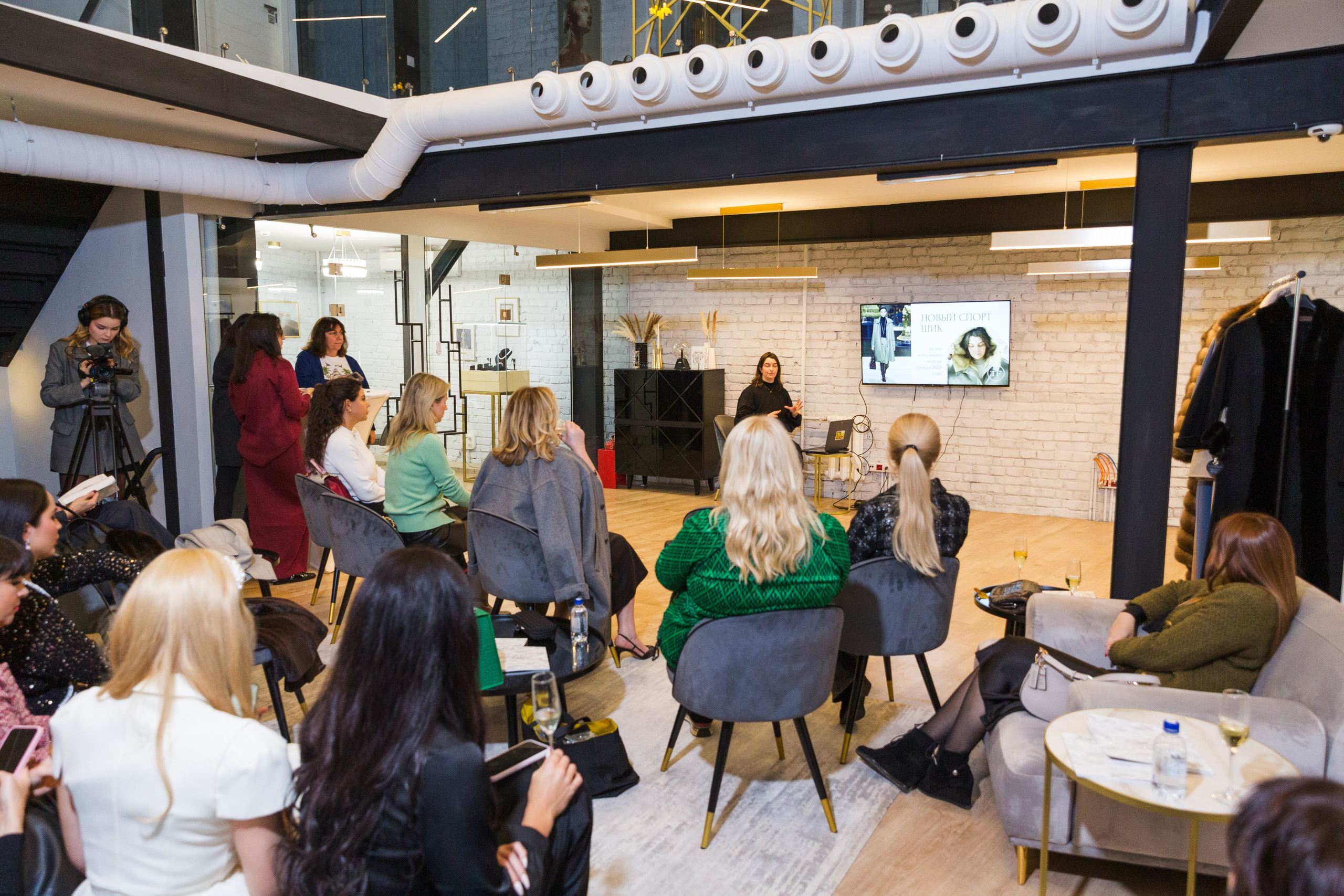 Flawless. Tavat.Fur Тренды 2024. Репортажный Фотограф Александр Назаров. Москва и М.О