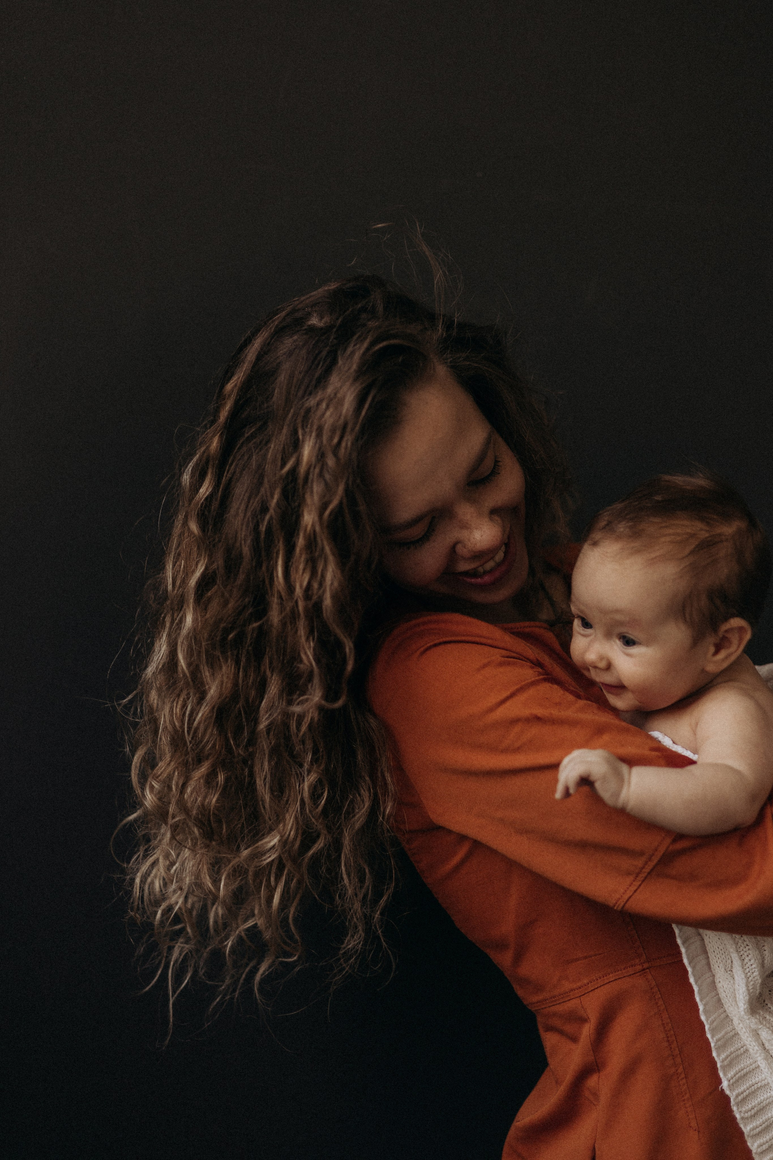 Оля и малышка Ева. Анастасия Шаповалова | Семейный фотограф