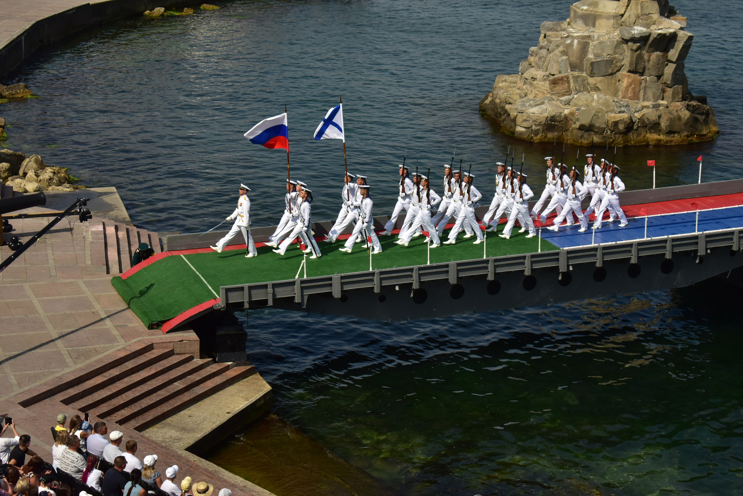 Парад ВМФ. Фотограф-ретушер в Крыму Юля Лобурец