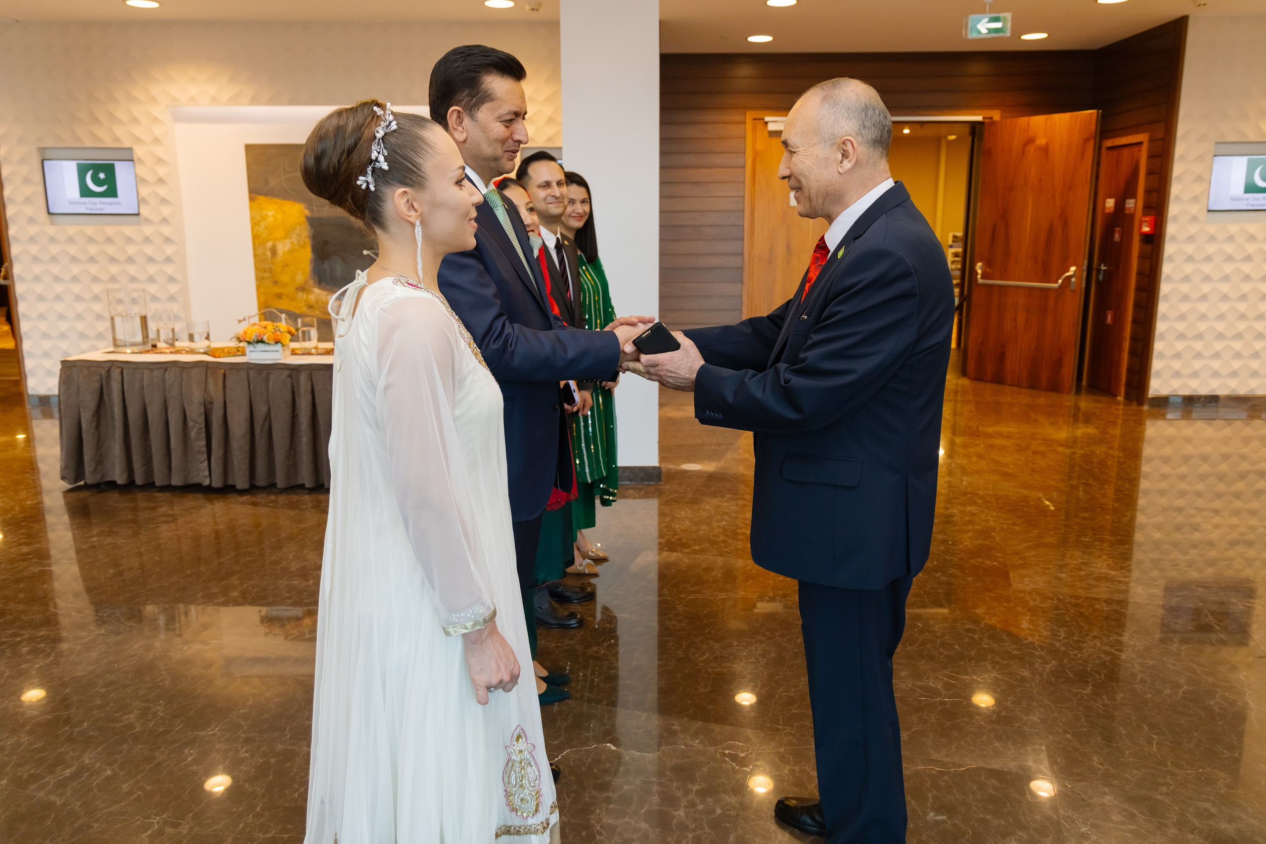 Фотосъемка делегации Пакистана в Беларуси в отеле Марриотт. Свадебный фотограф в Минске/Беларуси Сергей Спиридонов