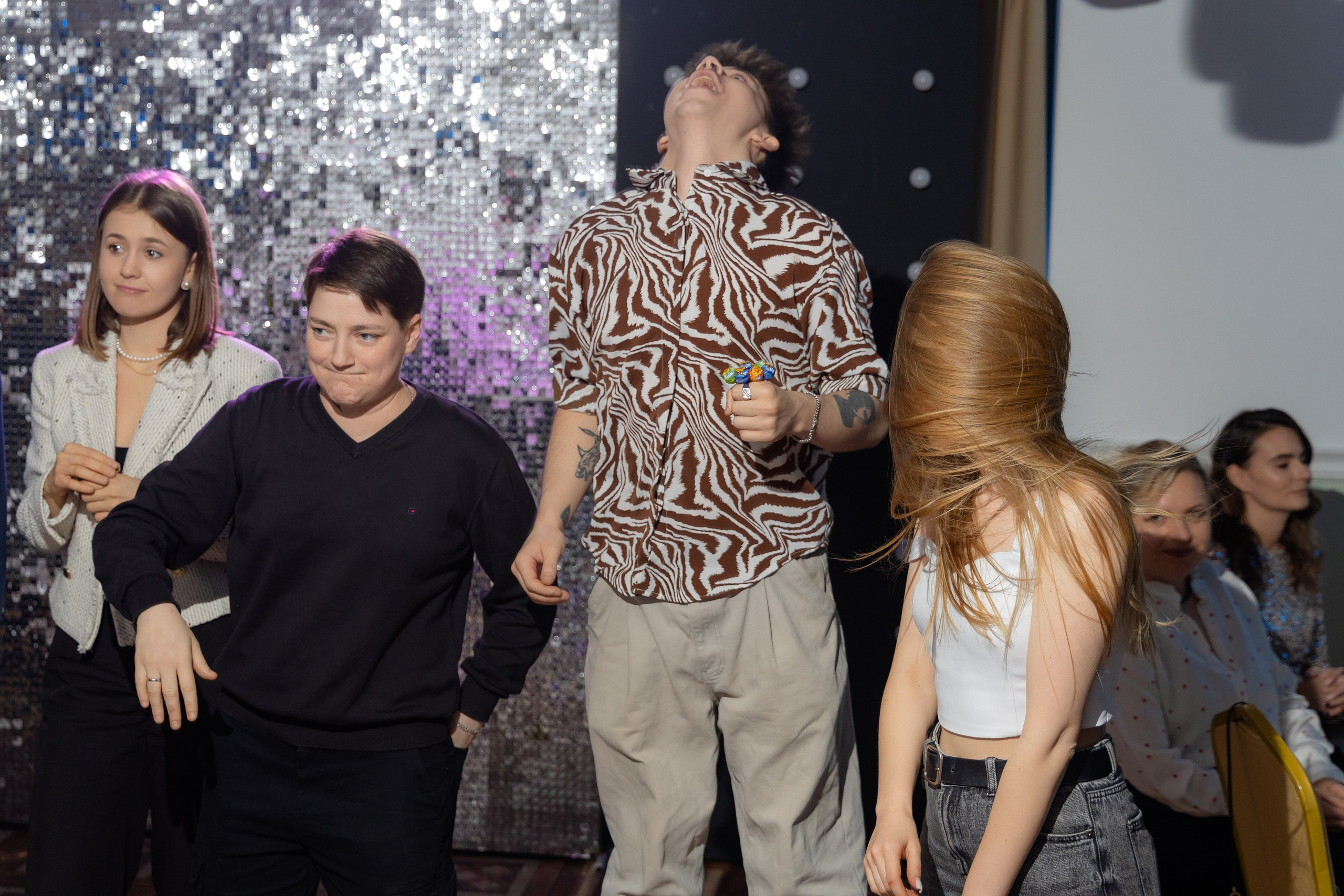 Корпоративная фотосъемка для кафе GARAGE | Новый год 2025 | Минск. Свадебный фотограф в Минске/Беларуси Сергей Спиридонов