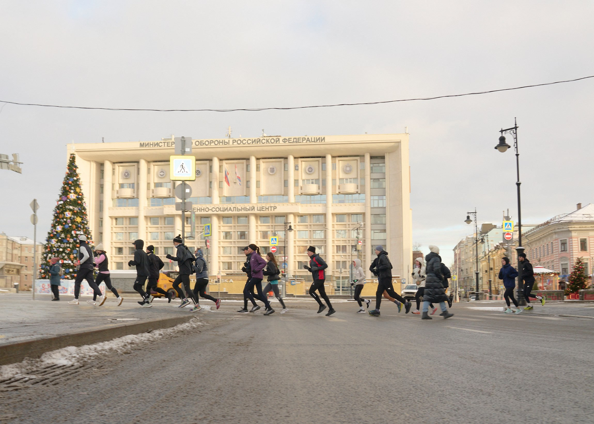 Peak Running Club. Владимир Спивак — фотограф, дизайнер, продюсер | Основатель бегового клуба Spivak Run