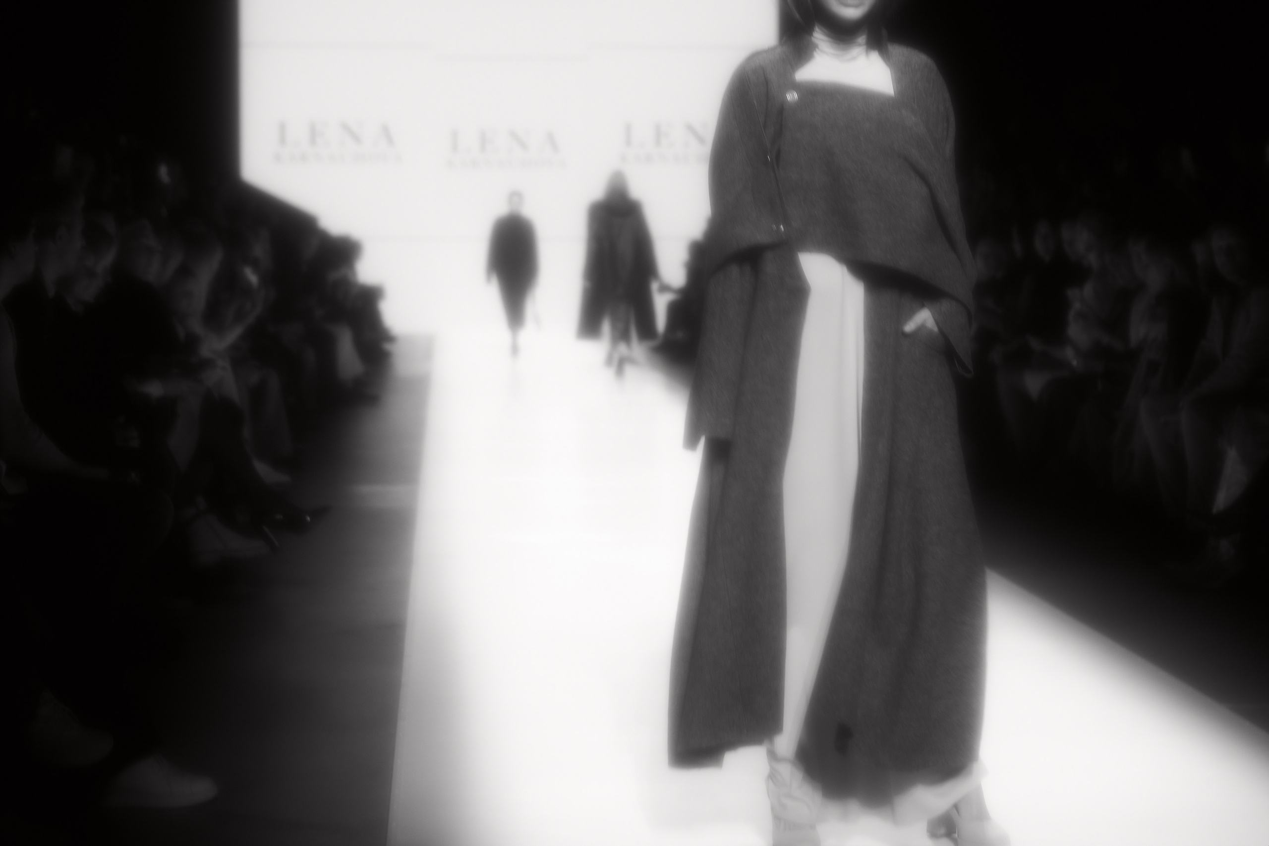 Неделя Моды в Москве Октябрь 2024 (Черно-белый). Фотограф в Мурманске Оксана Черноморец