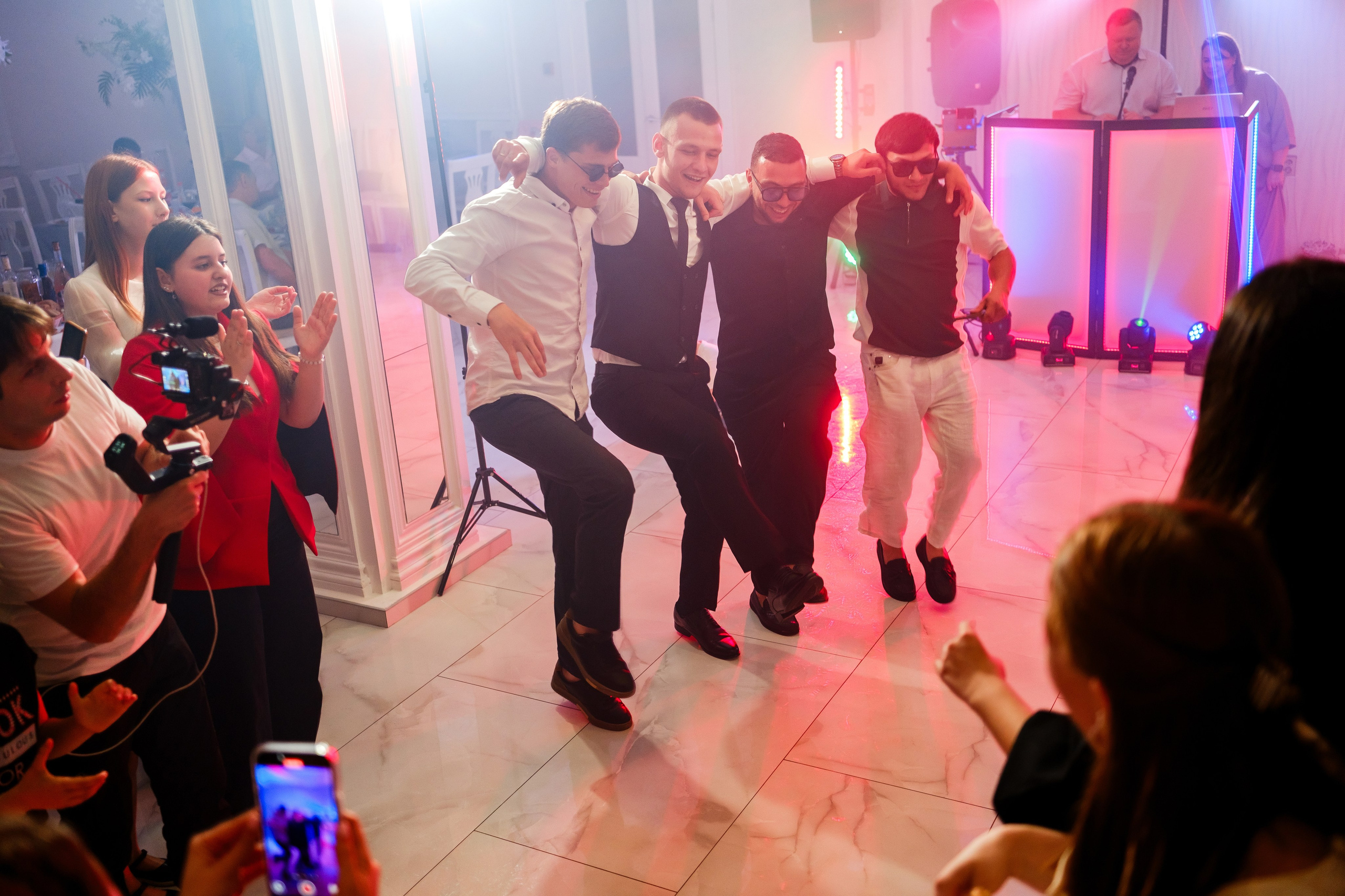 Тазабег и Диана. Свадебный фотограф | репортаж | праздники | крещение