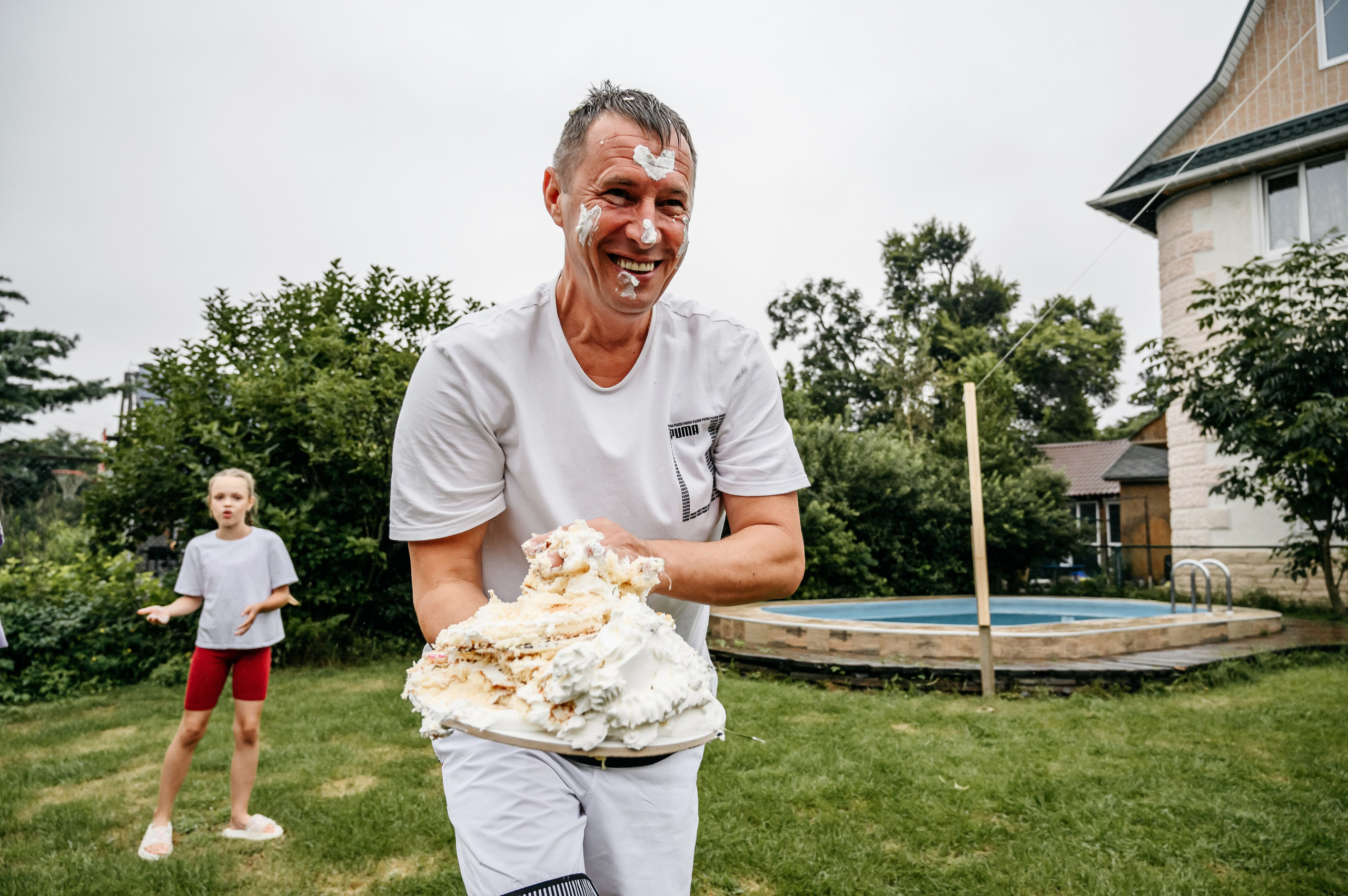 Ника. Пенная вечеринка с бассейном. Фотограф Владивосток. Игорь Кирсанов