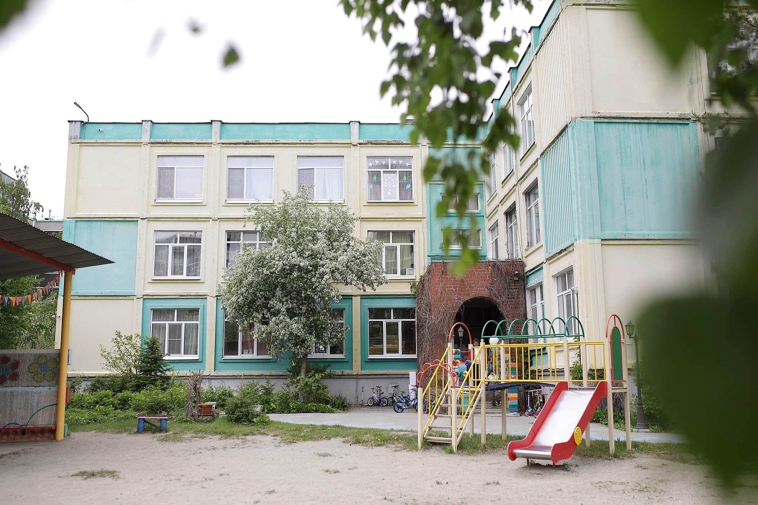 здание детского садика в Екатеринбурге