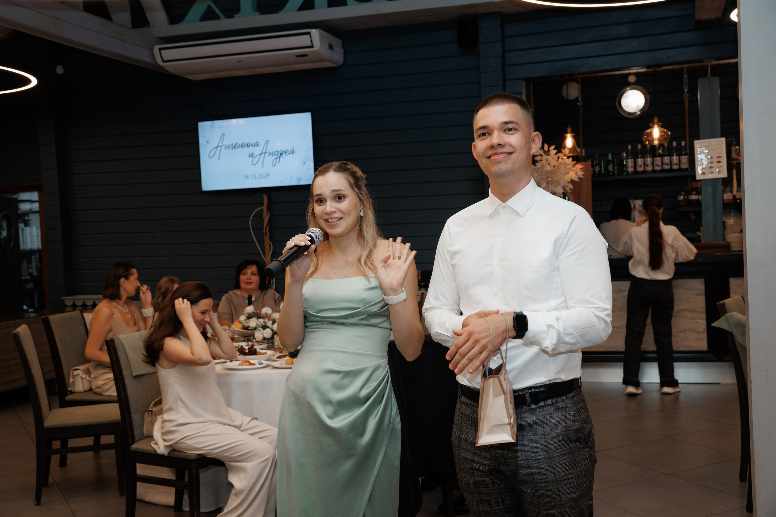 Регистрация в отеле Fish Point, ЗАГС Бутово, прогулка в Остафьево. Свадебный и репортажный фотограф (Москва, Королев и другие)