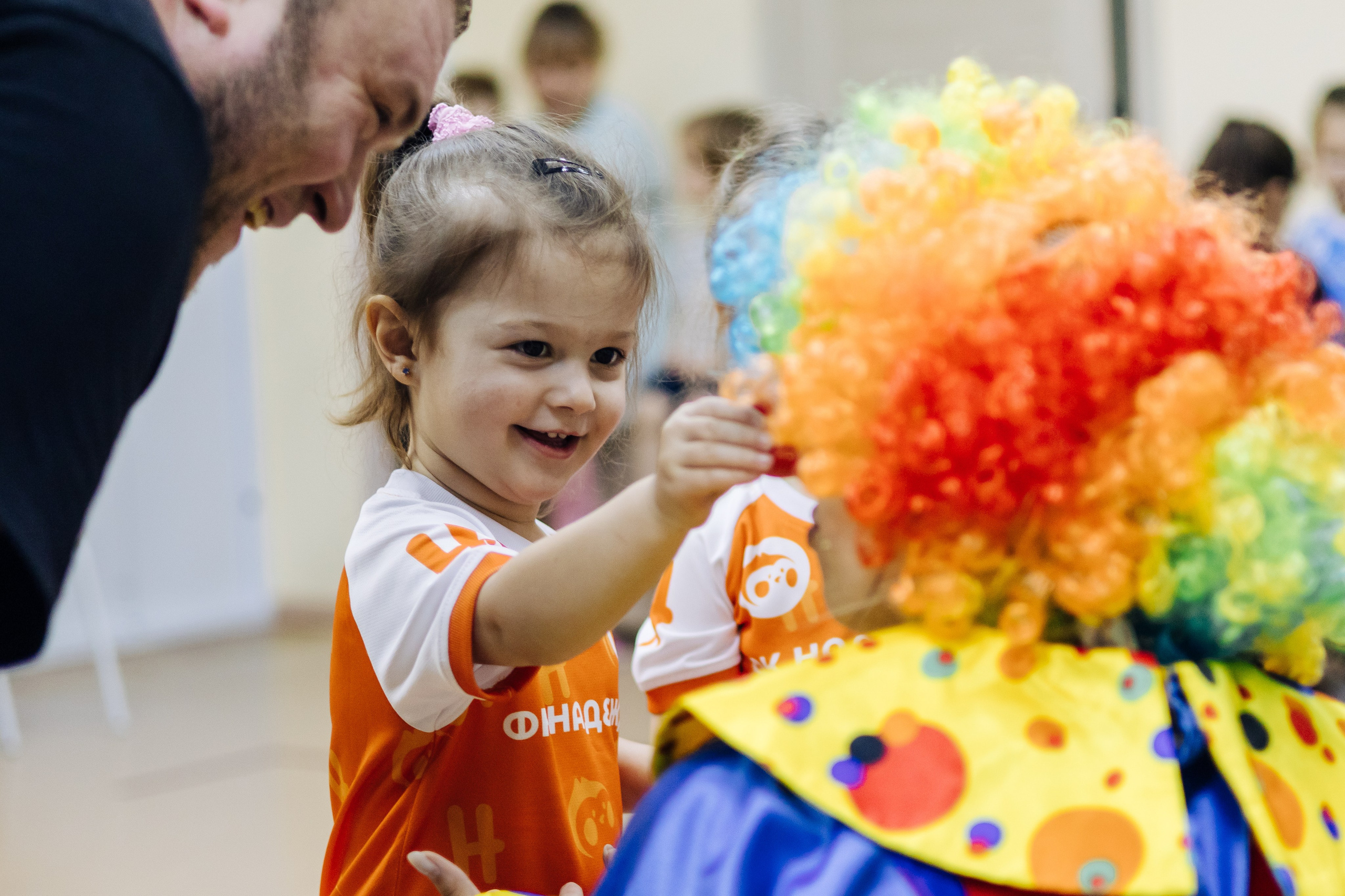 Фотосессия с кубком в детских садах г. Магнитогорска. Денис Прохоров Фотограф в г. Магнитогорск