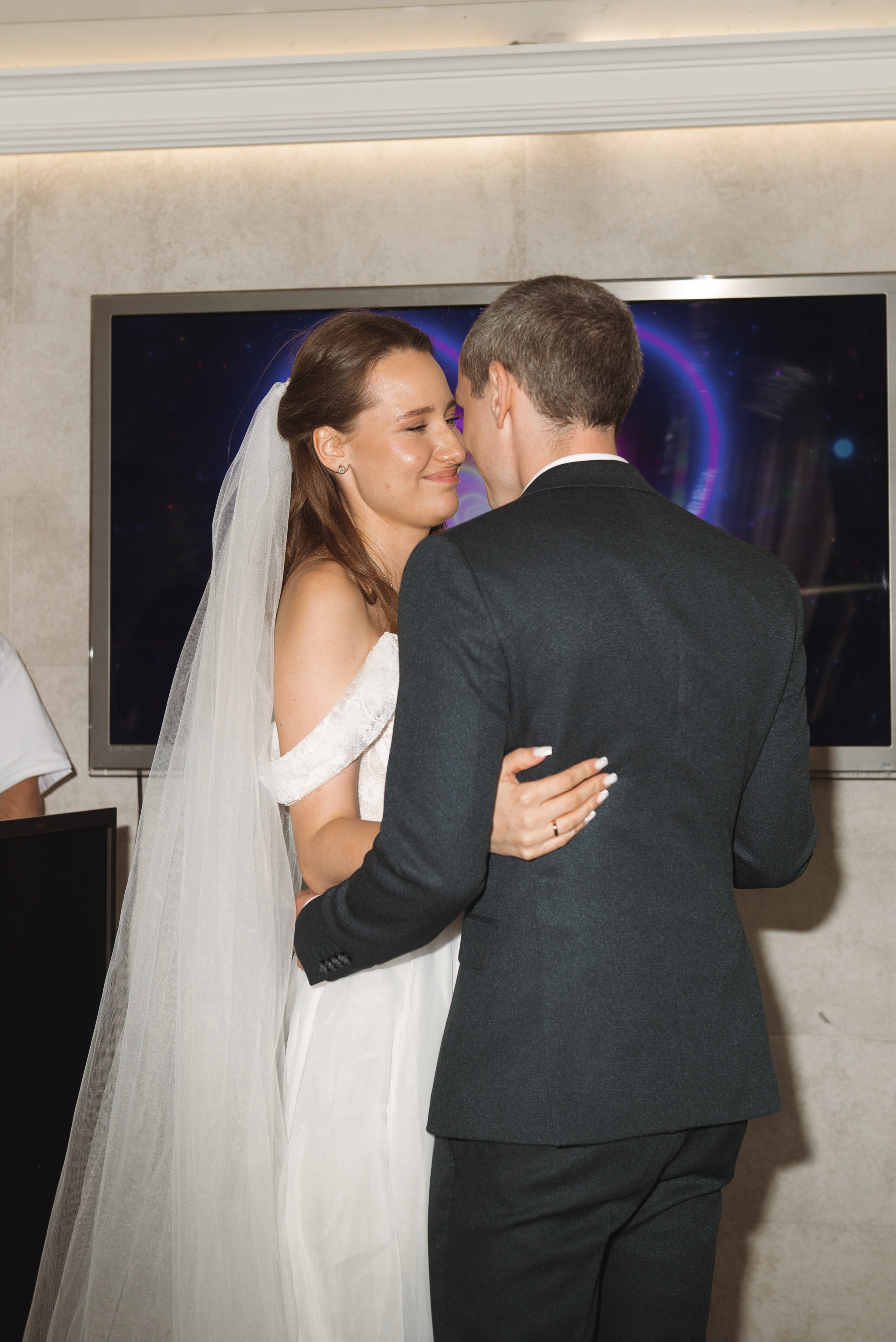 Свадьба в ЗаВидное. Фотограф Москва Настя Профотовна. Репортажные, свадебные и контент фотосессии