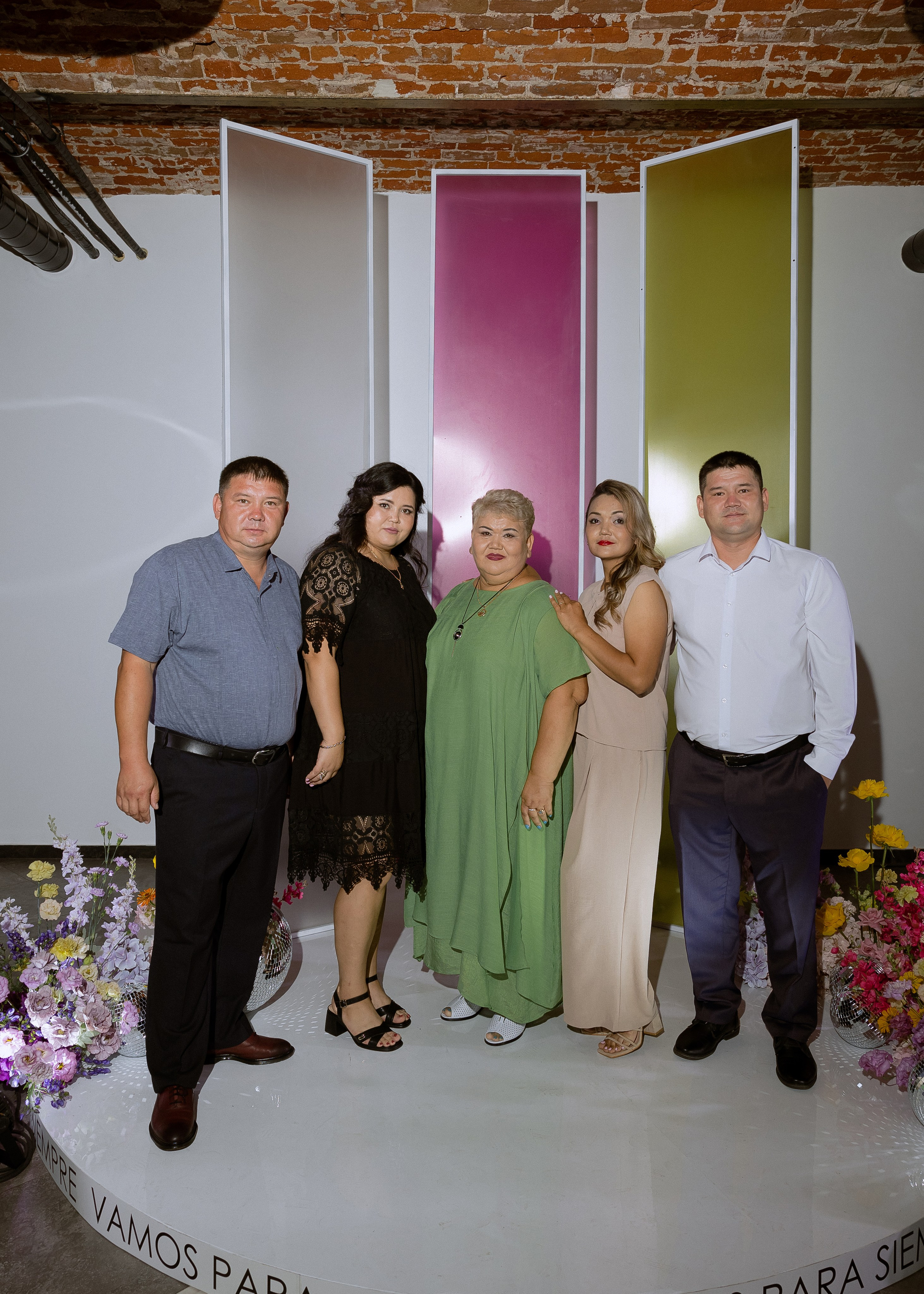 Дмитрий и Алита. Фотограф Эмиль Исякаев