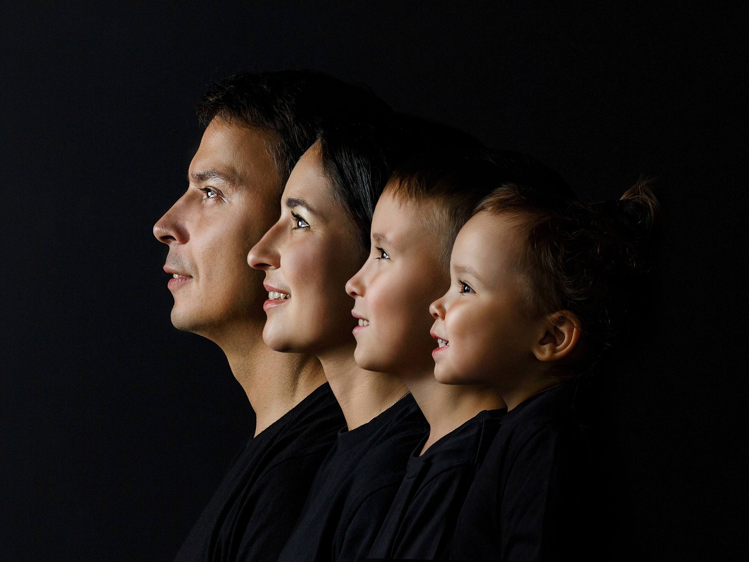 Семейный трендовый портрет. Семейный и детский фотограф в Стерлитамаке Разина Рахмангулова