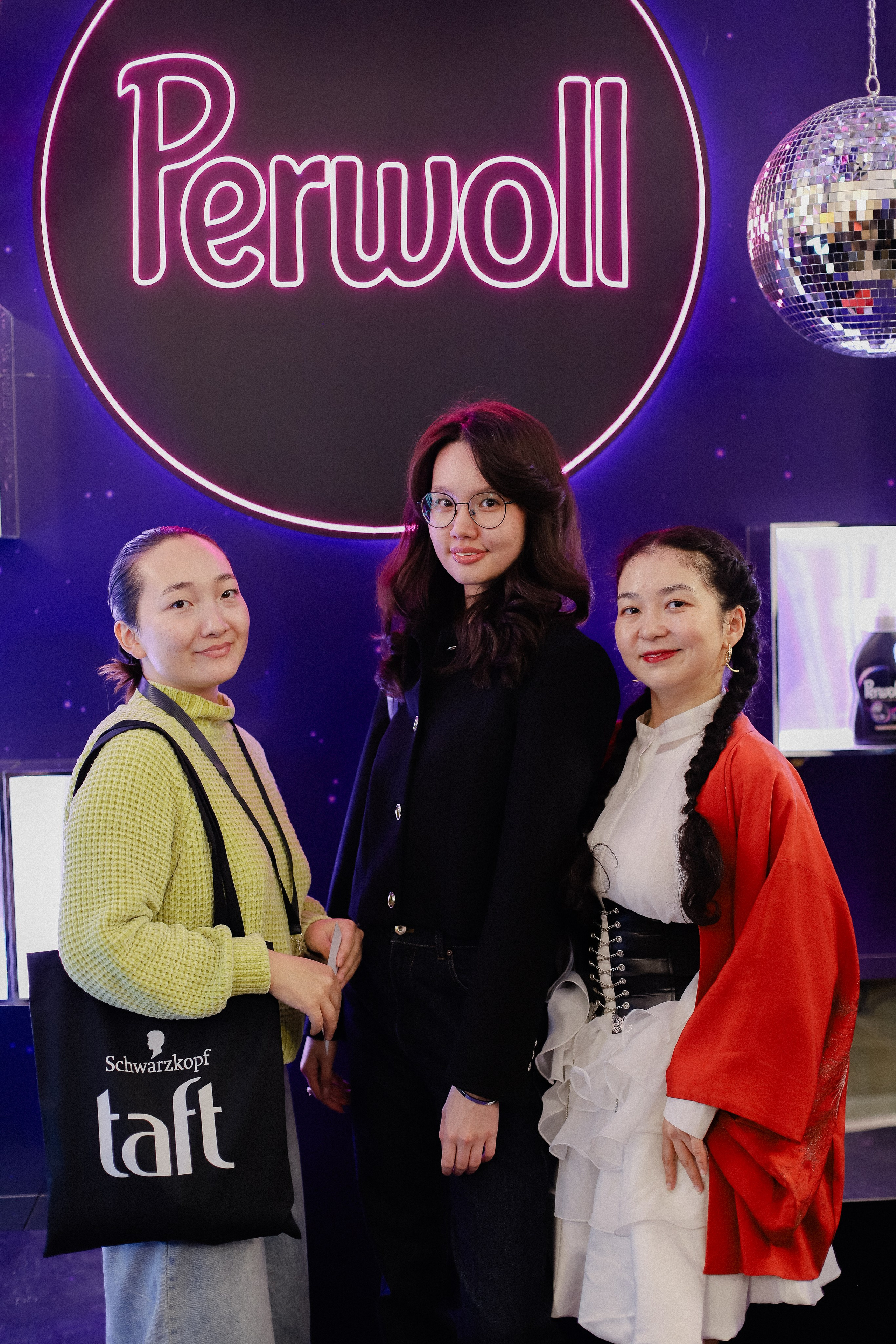 18.10 FWA зона Schwarzkopf и Perwoll. Фотограф в Алматы и Москве Даша Пушкина