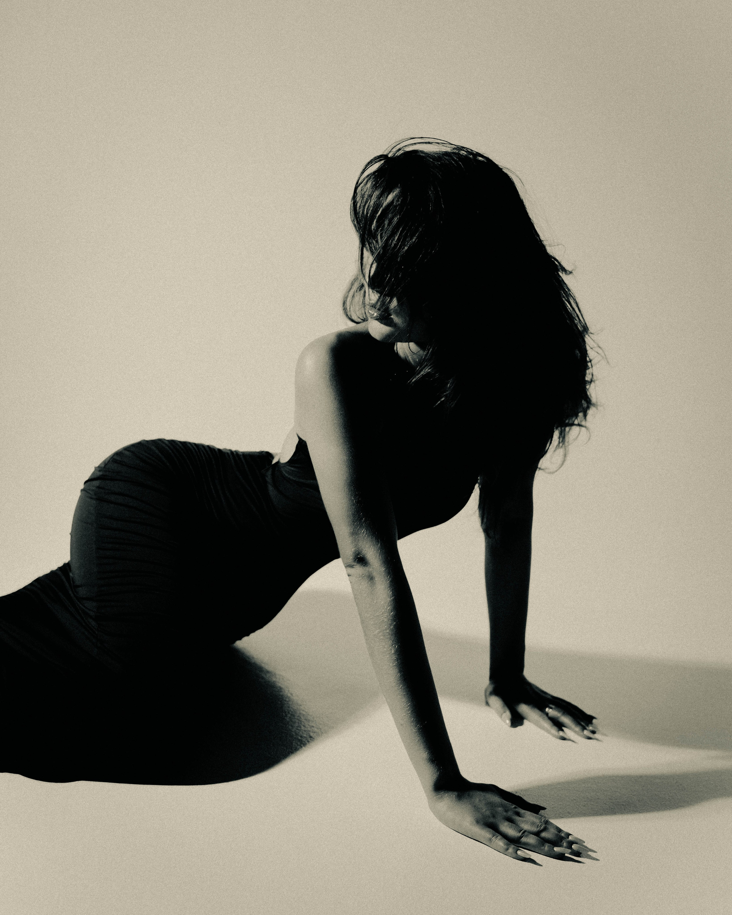 Girs. Male photographer