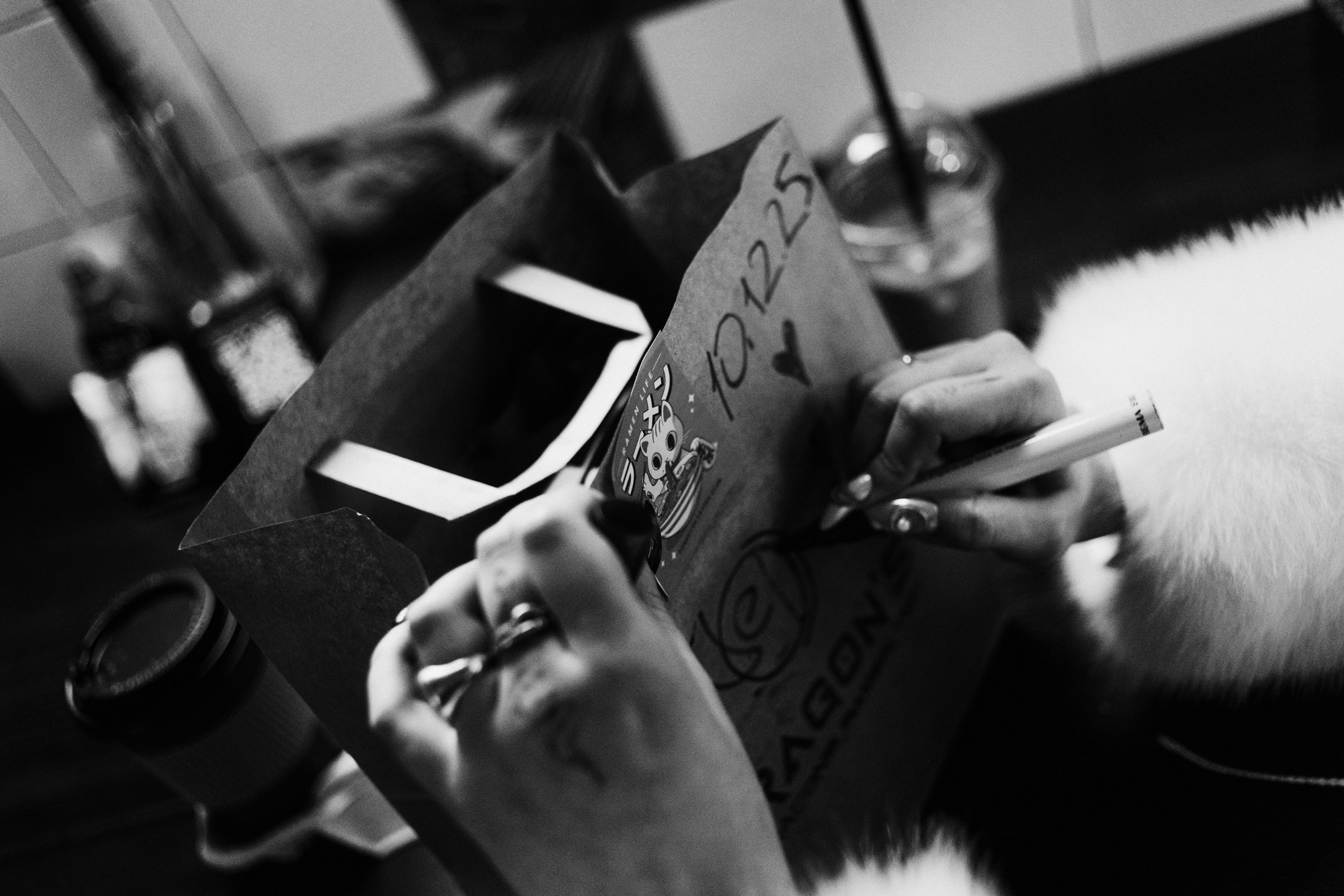 Свадьба для двоих в Тюмени — фотосессия в ЗАГСе, кафе и отеле. Портретный фотограф Тюмень Дарья Мустафина