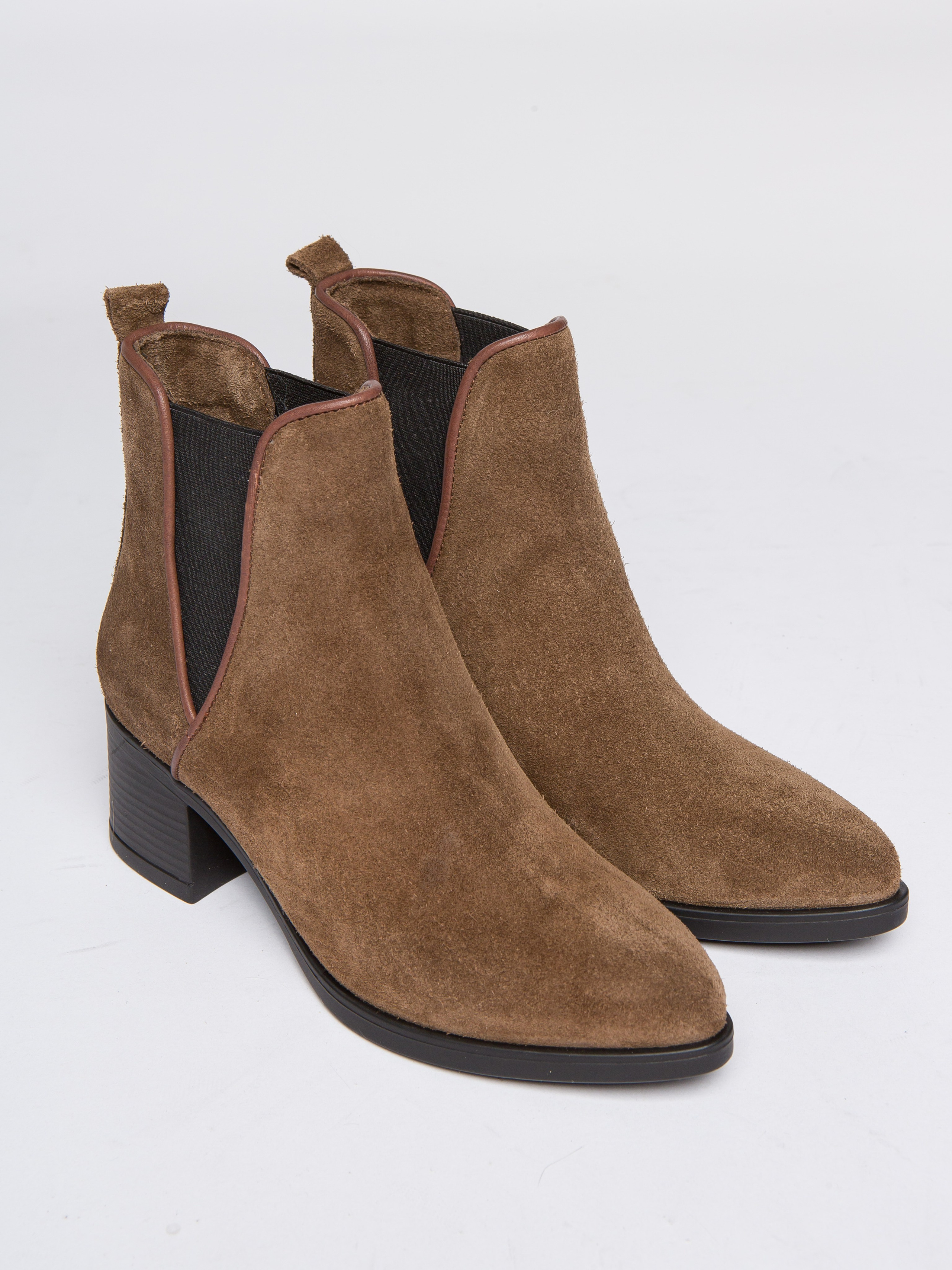 Обувь на модели. Фотограф Мария Кольцова