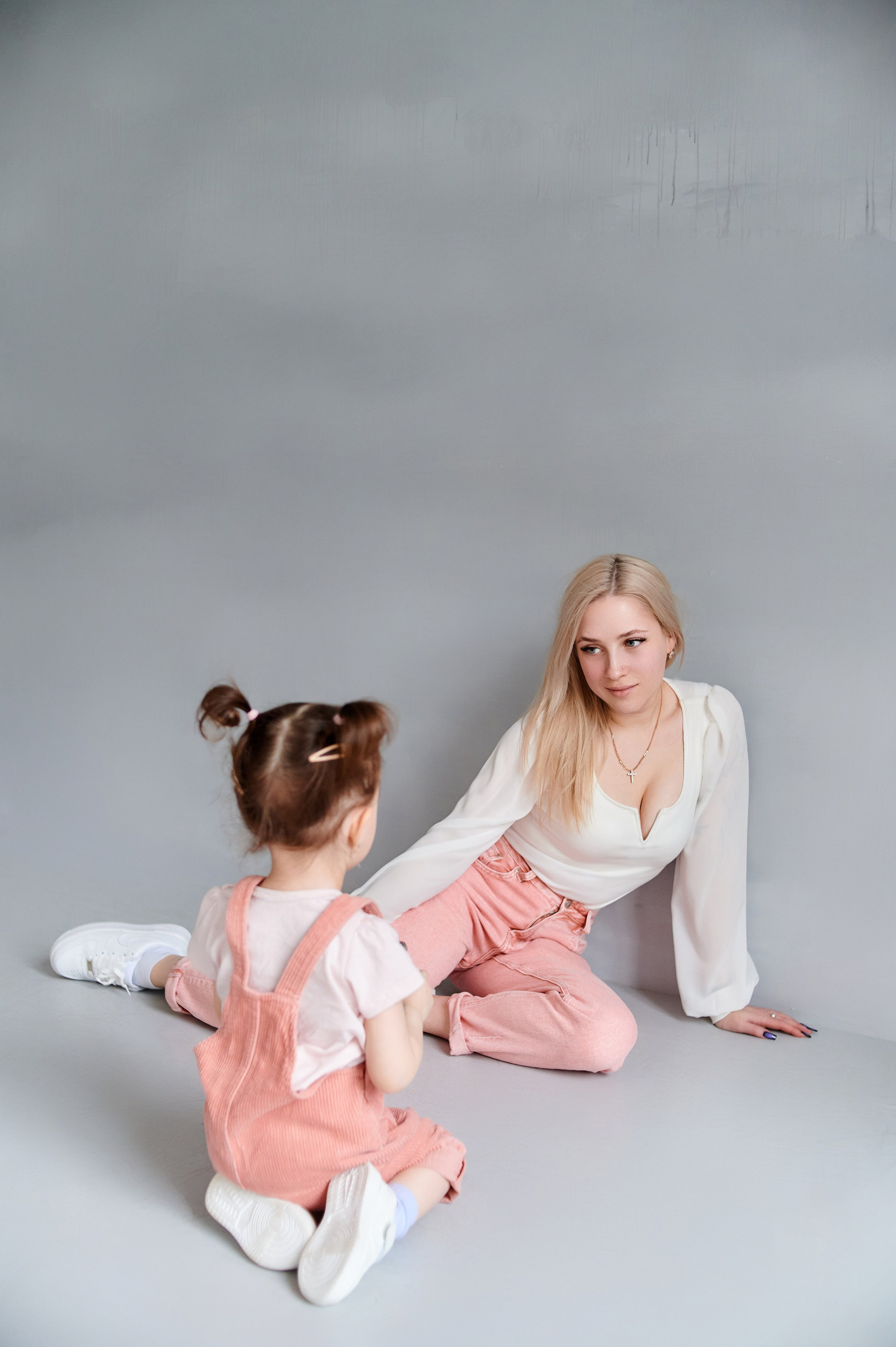 В студии. Семейный и детский фотограф в г. Ногинске Ангелина Хасанова