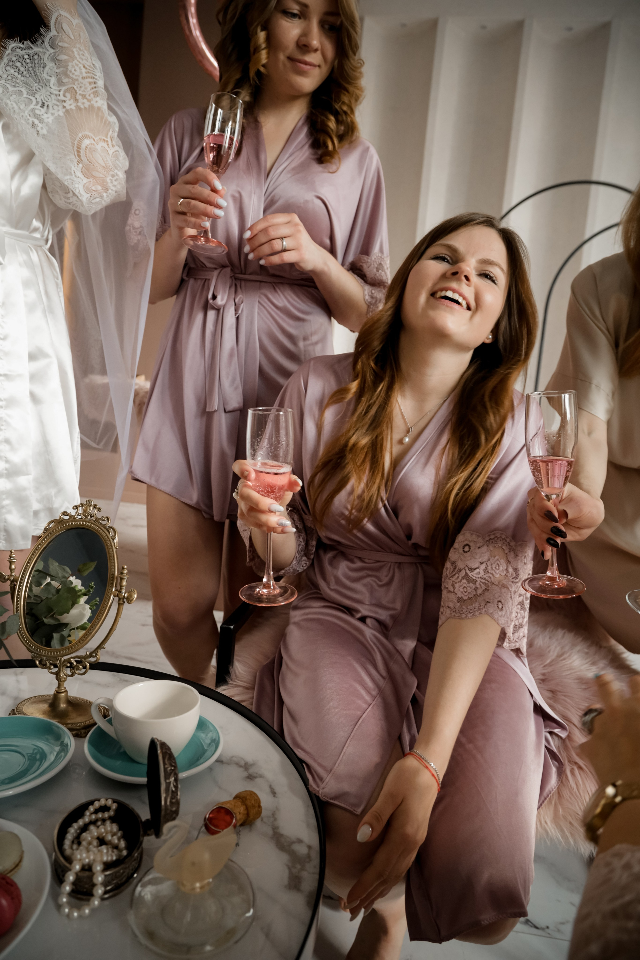 Девичник Нади с девочками в фотостудии. Свадебный фотограф Беларусь Ольга Козыренко