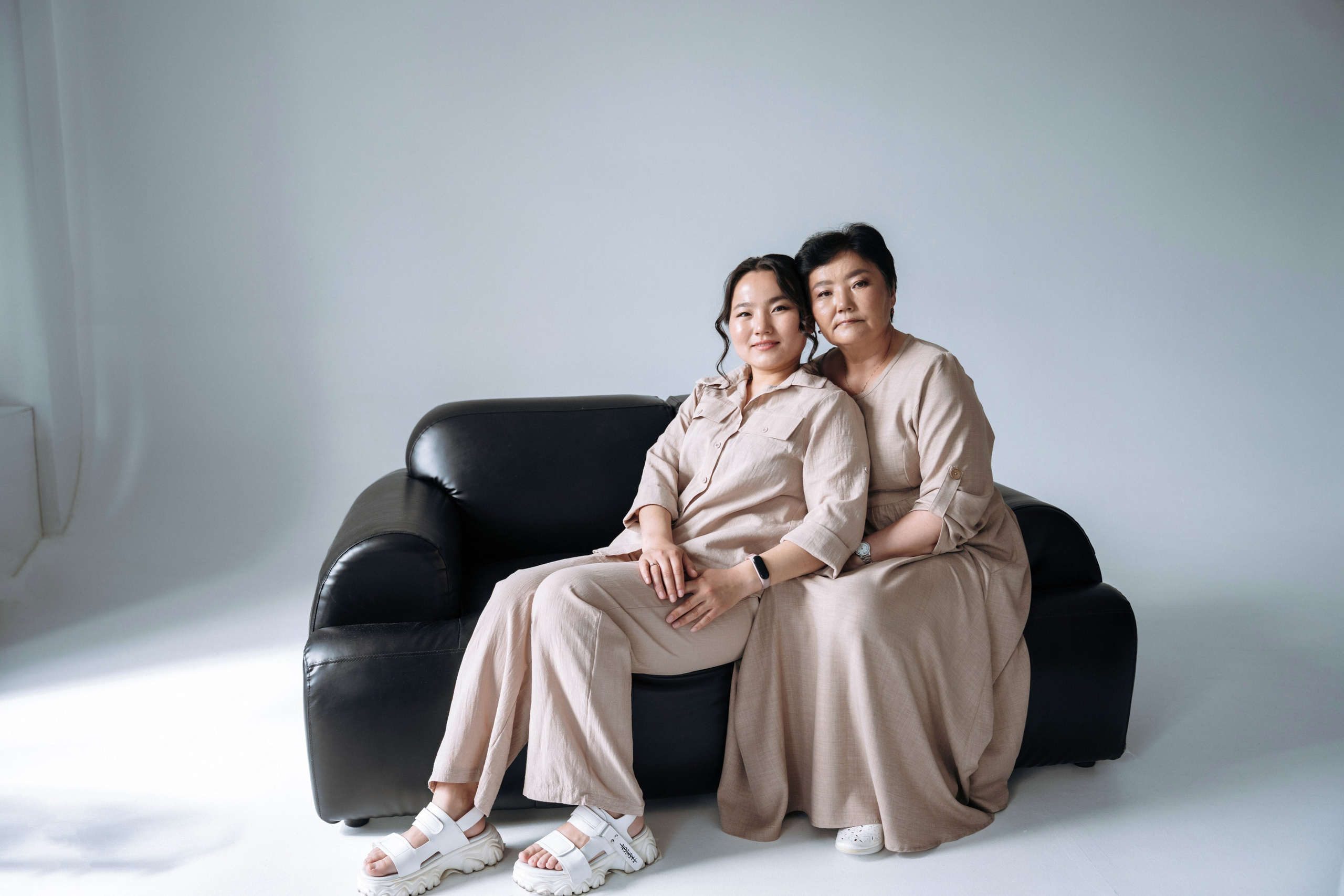 Валентина и Люда Галсановы. Фотограф Улан-Удэ