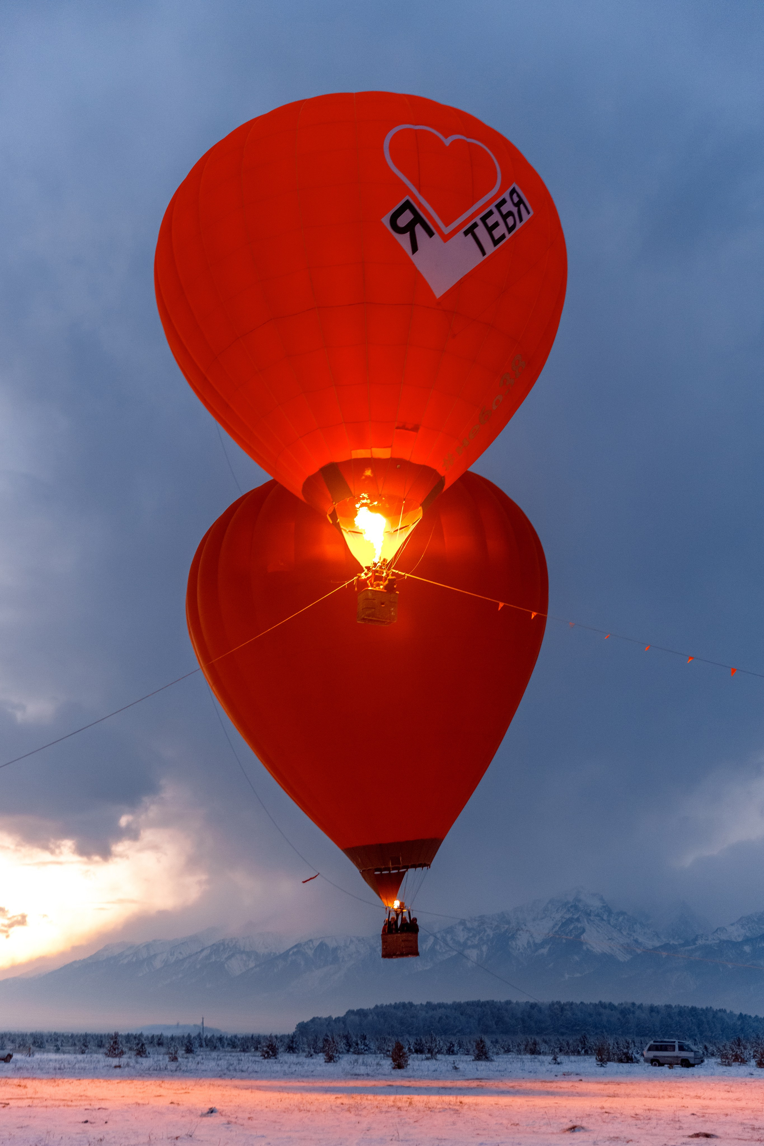 ЯБЛОКИ НА СНЕГУ. Свадебный фотограф Иркутск, репортажный фотограф Иркутск