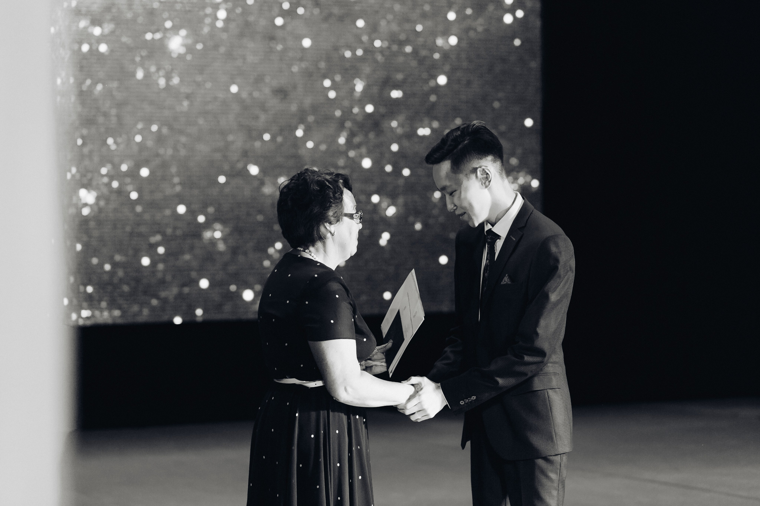 Вручение аттестатов 14 Гимназия. Свадебный и семейный фотограф в Улан-Удэ