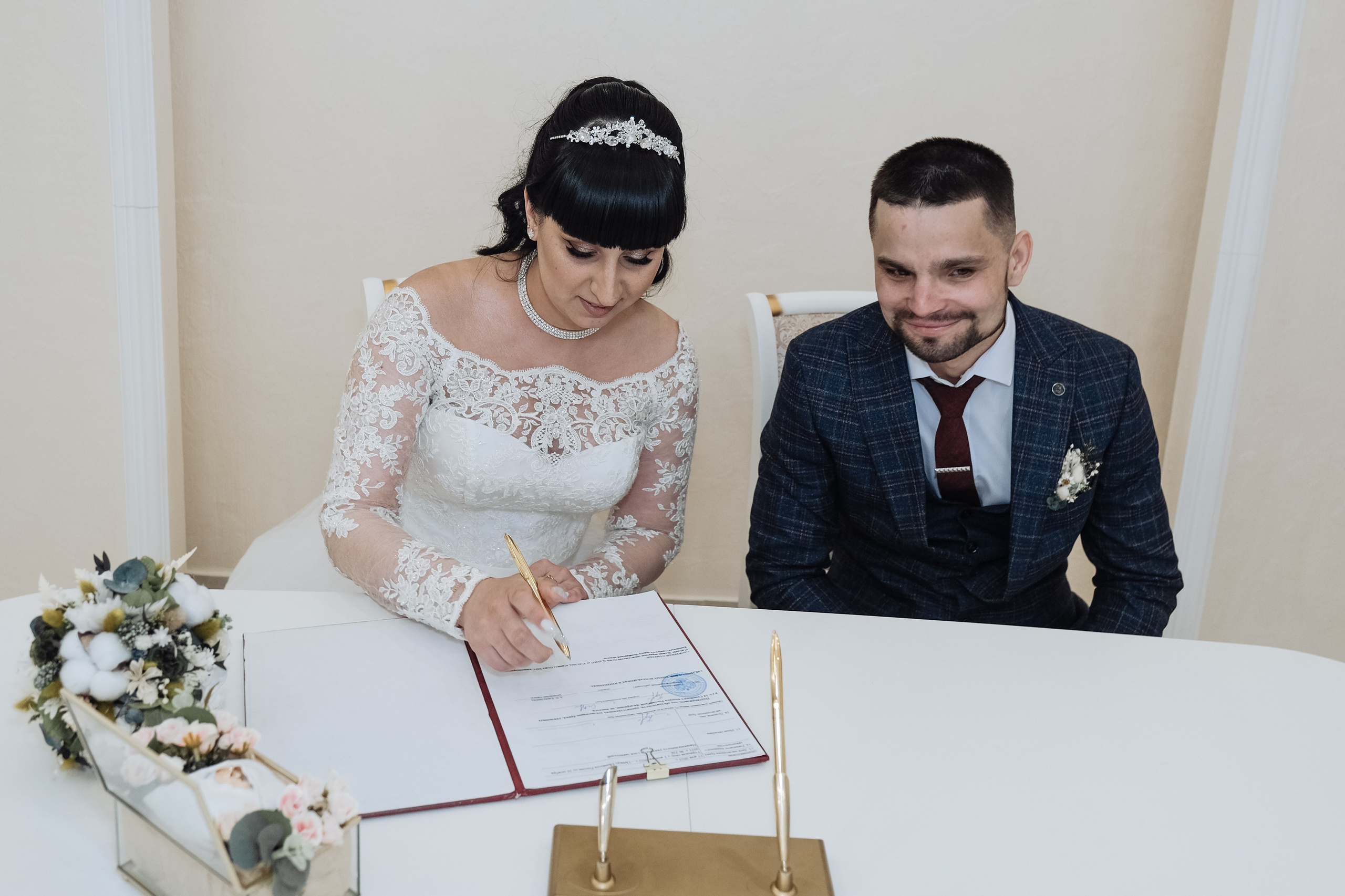 Сергей и Евгения_свадебная фотосессия в Версале. Свадебный фотограф в Челябинске Сырчикова Наталья