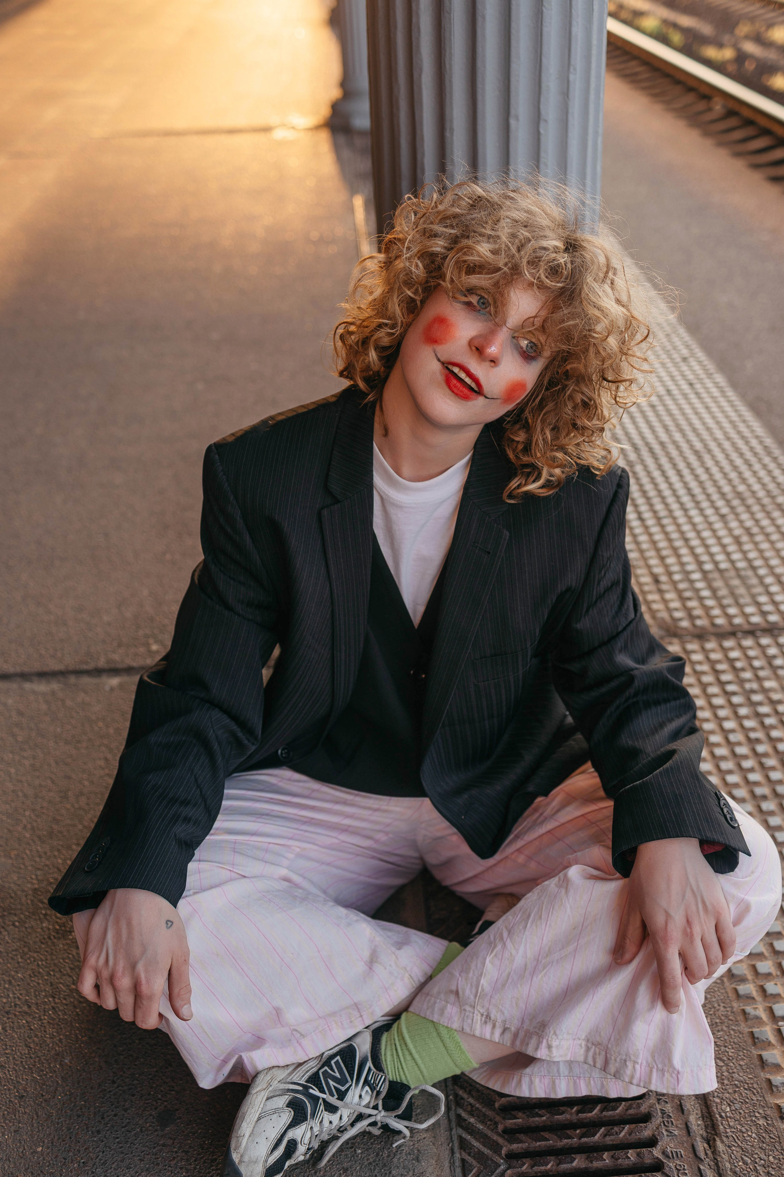 Закат на ЖД вокзале. Лиза. Фотограф в Твери Лагодная Яна