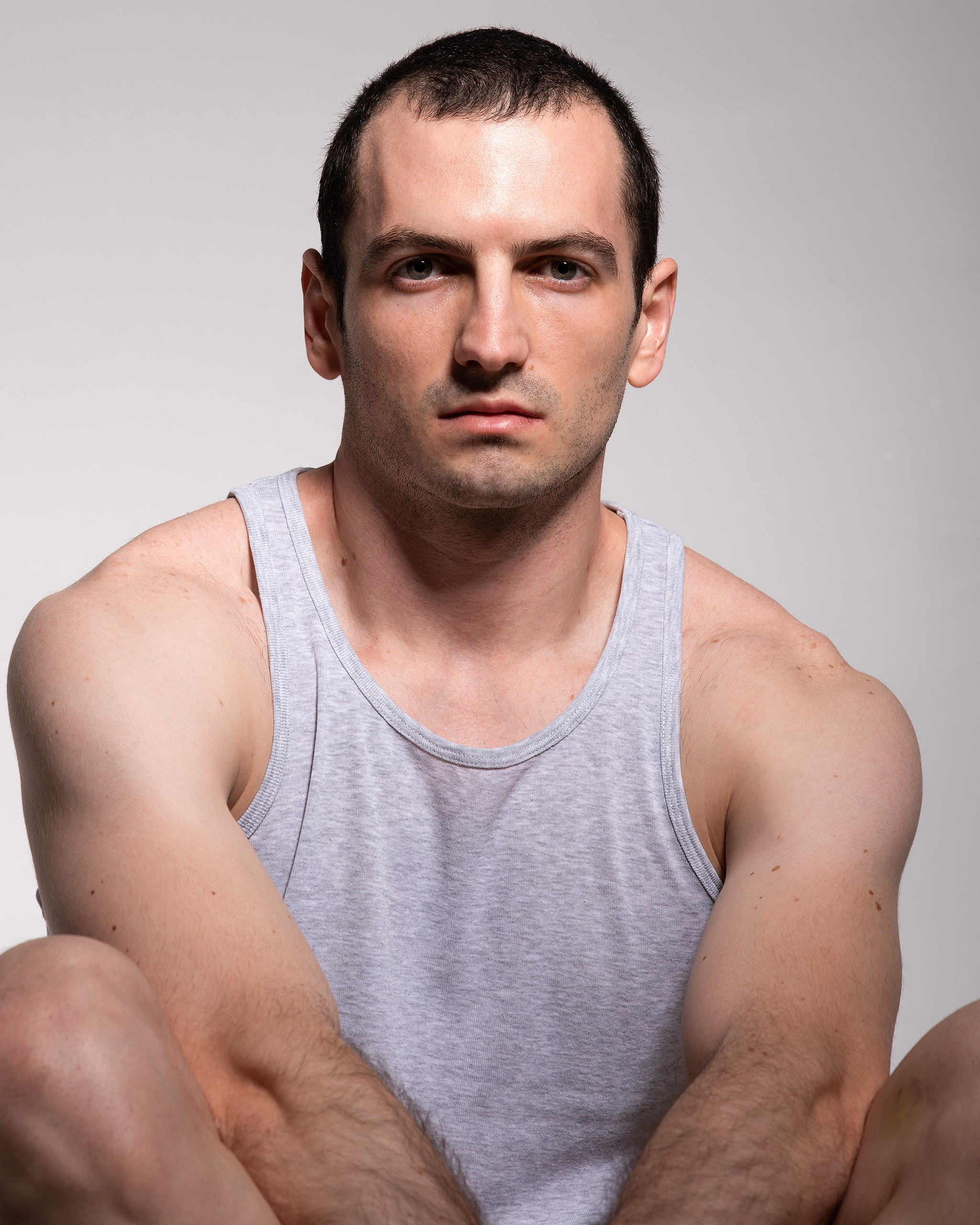 Мужской портрет. Портретный фотограф Белград Матвей Кармаков