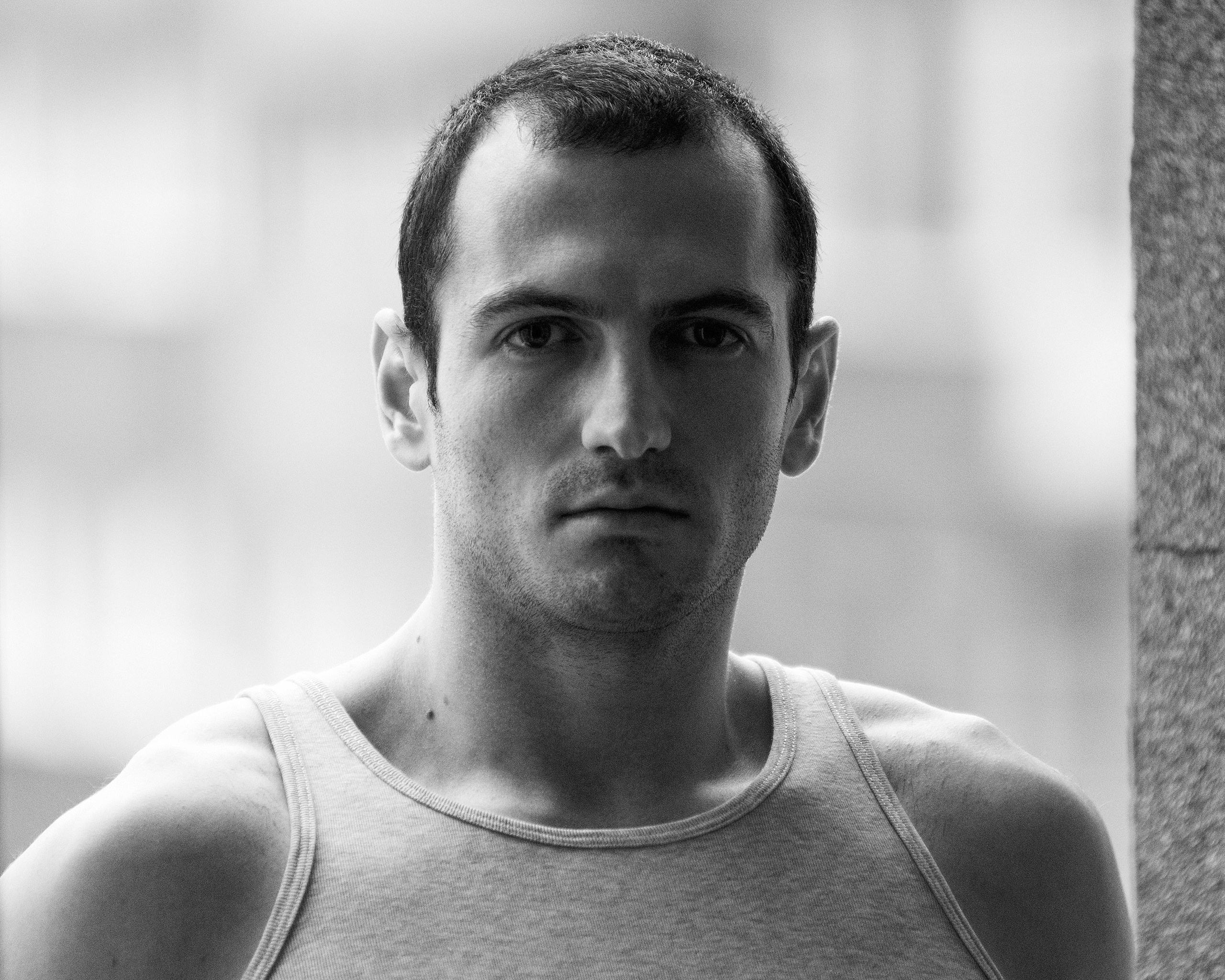 Мужской портрет. Портретный фотограф Белград Матвей Кармаков