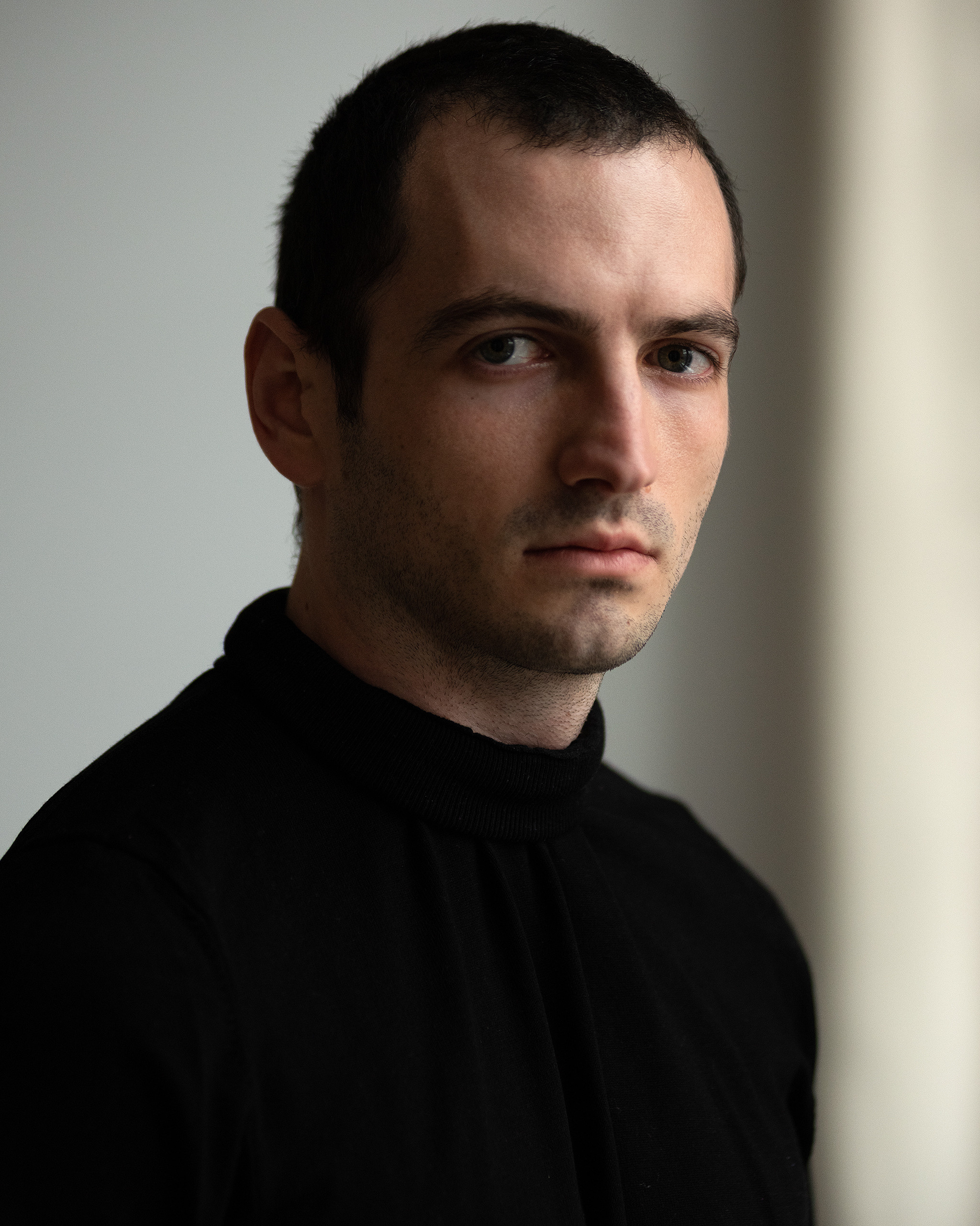 Мужской портрет. Портретный фотограф Белград Матвей Кармаков