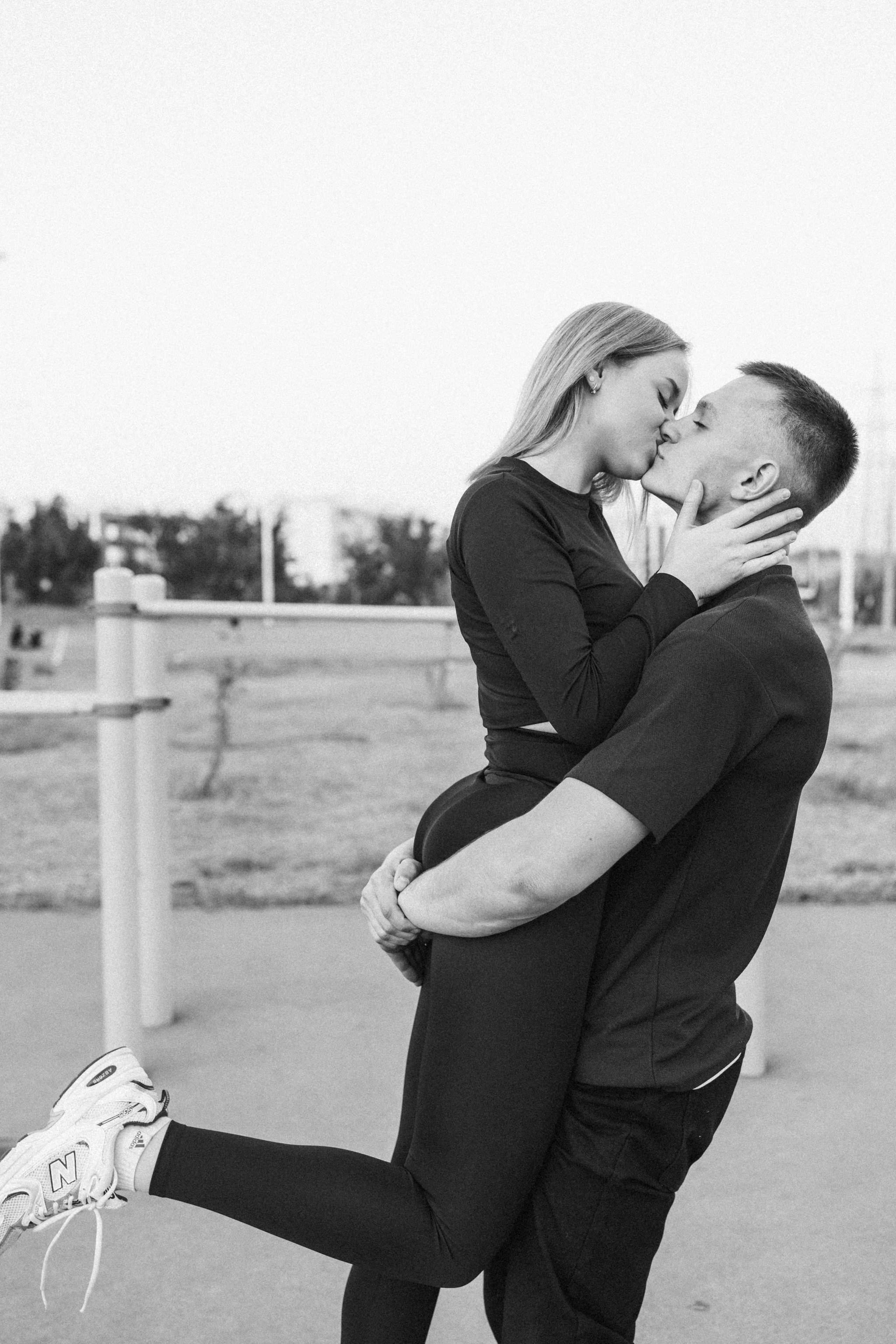 На спорт площадке (Настя+Игорь). Photograph Svetlana Volkova