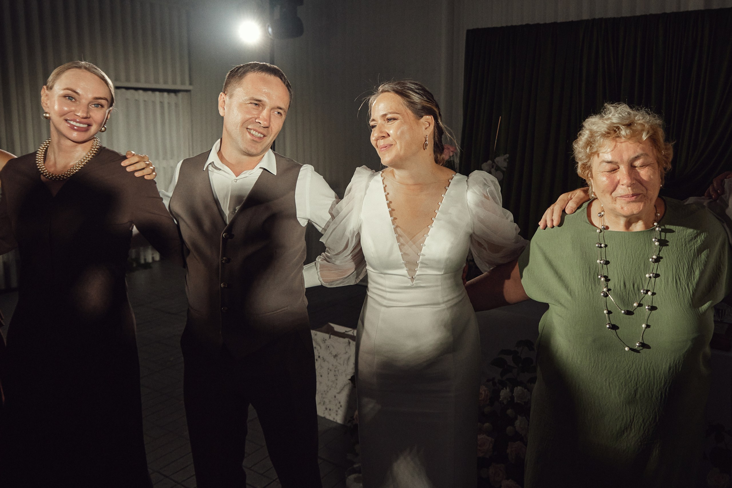 Счастье здесь. Свадебный фотограф Антон Артюшин. Работаю в Нижнем Новгороде и Москве