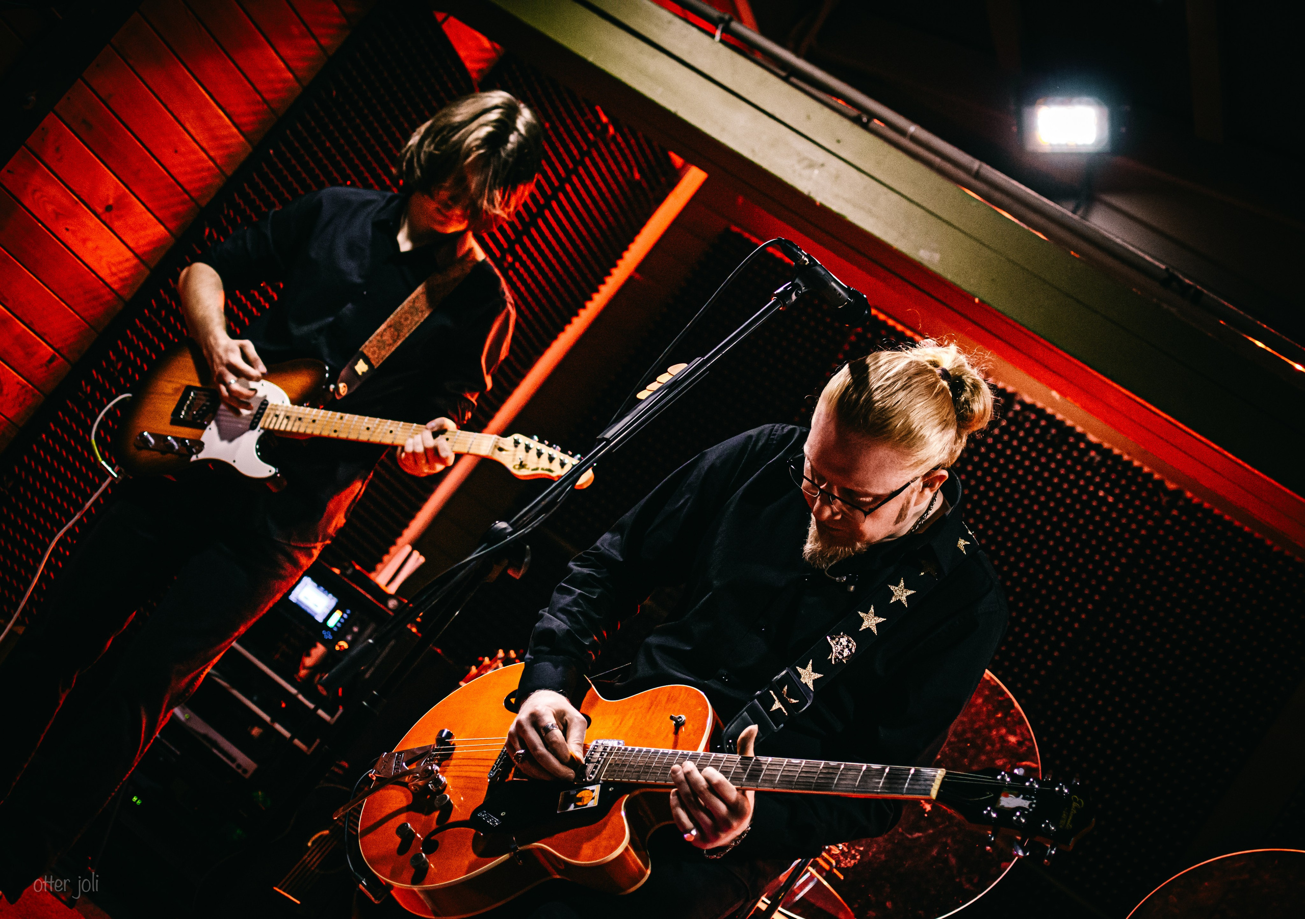 Голова Муэссы | Китайский лётчик Джао Да. Концертный репортёр Валерия Сафина