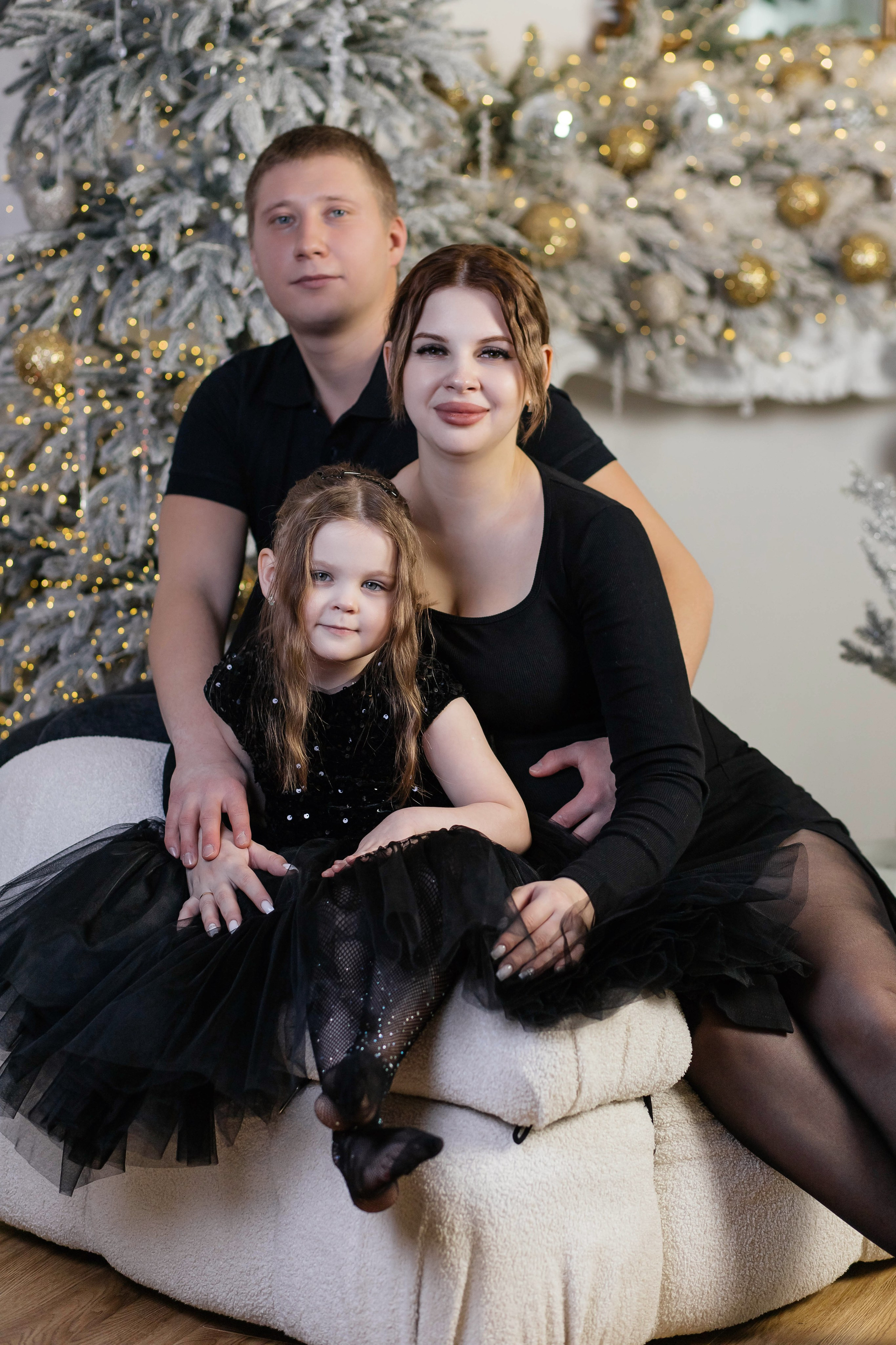 Семейная фотосессия Елена НГ 2026. Женский фотограф в Оренбурге Ирина Заводчикова