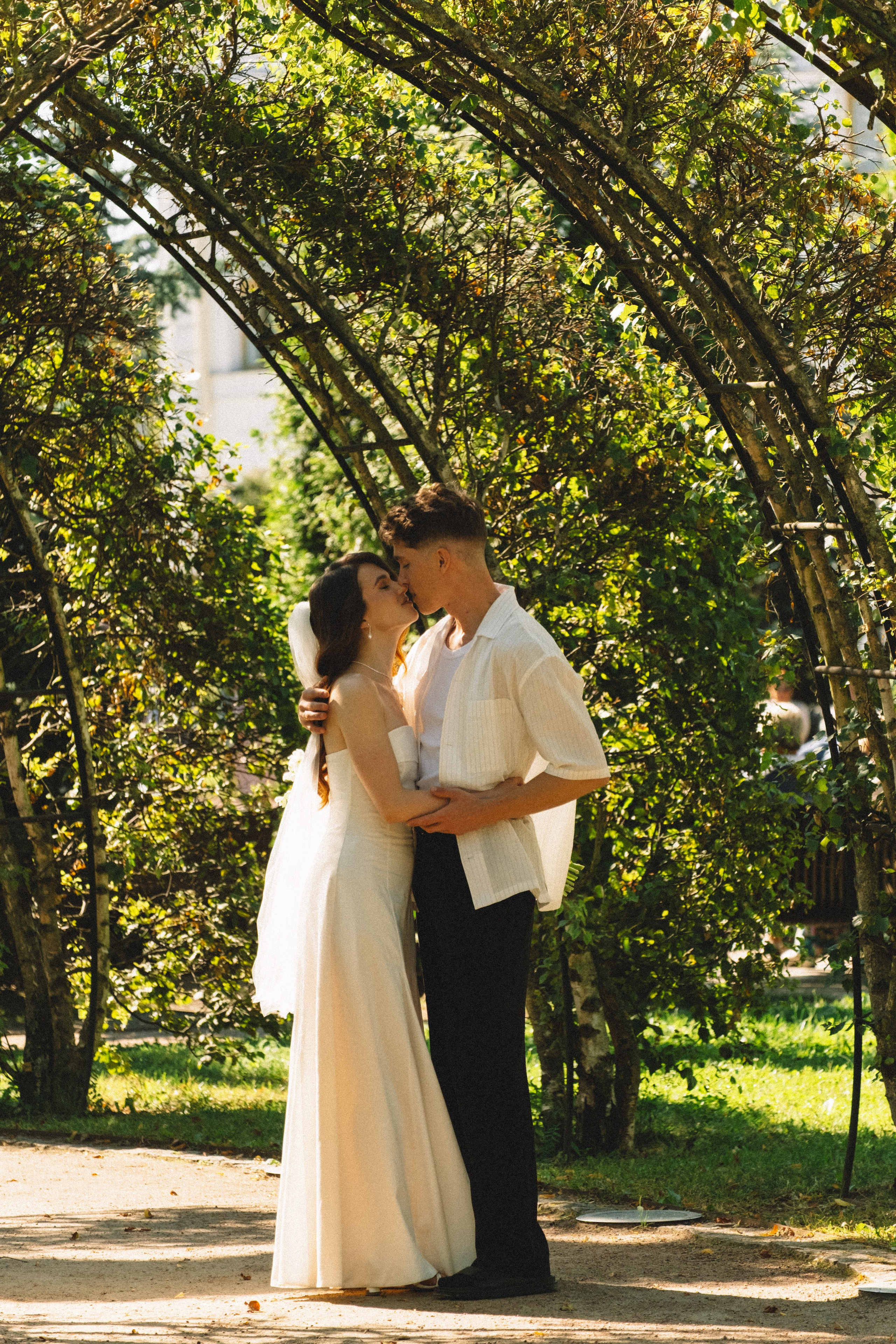 СВАДЕБНАЯ СЬЕМКА В ПЕТЕРГОФЕ И СЬЕМКА РЕПОРТАЖА В ЗАГСЕ ПЕТЕРГОФА. Профессиональный фотограф, Санкт-Петербург — Виктория Богомолова