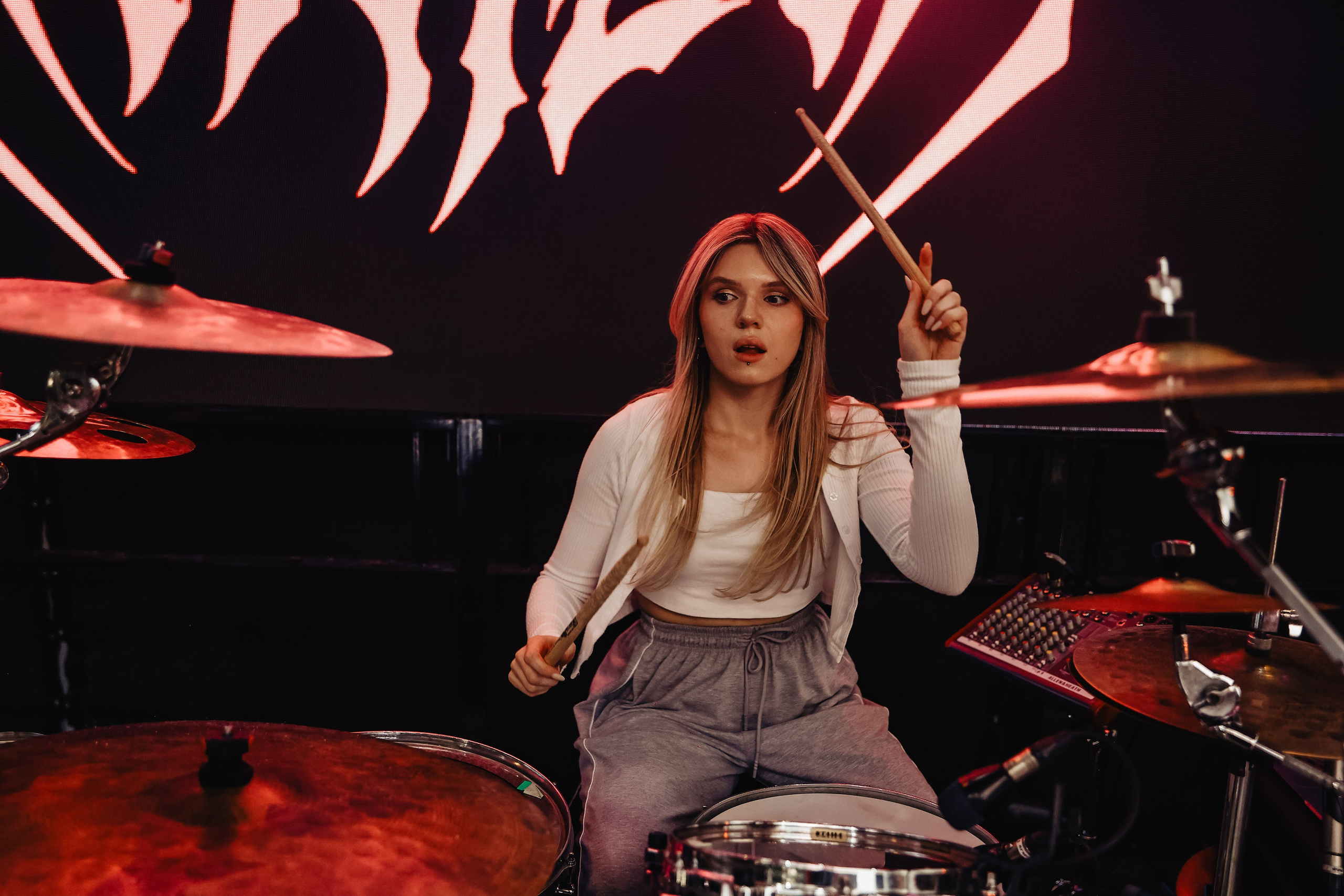 ЛЕТНИЙ МЕТАЛ В ПРАВДЕ