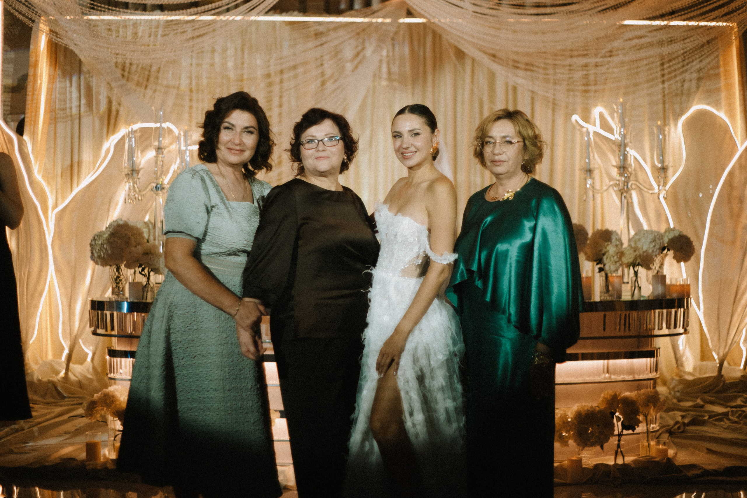 Александр и Виктория | Полный свадебный день. Выступала в качестве второго фотографа. Фотограф Санкт-Петербург, Новороссийск