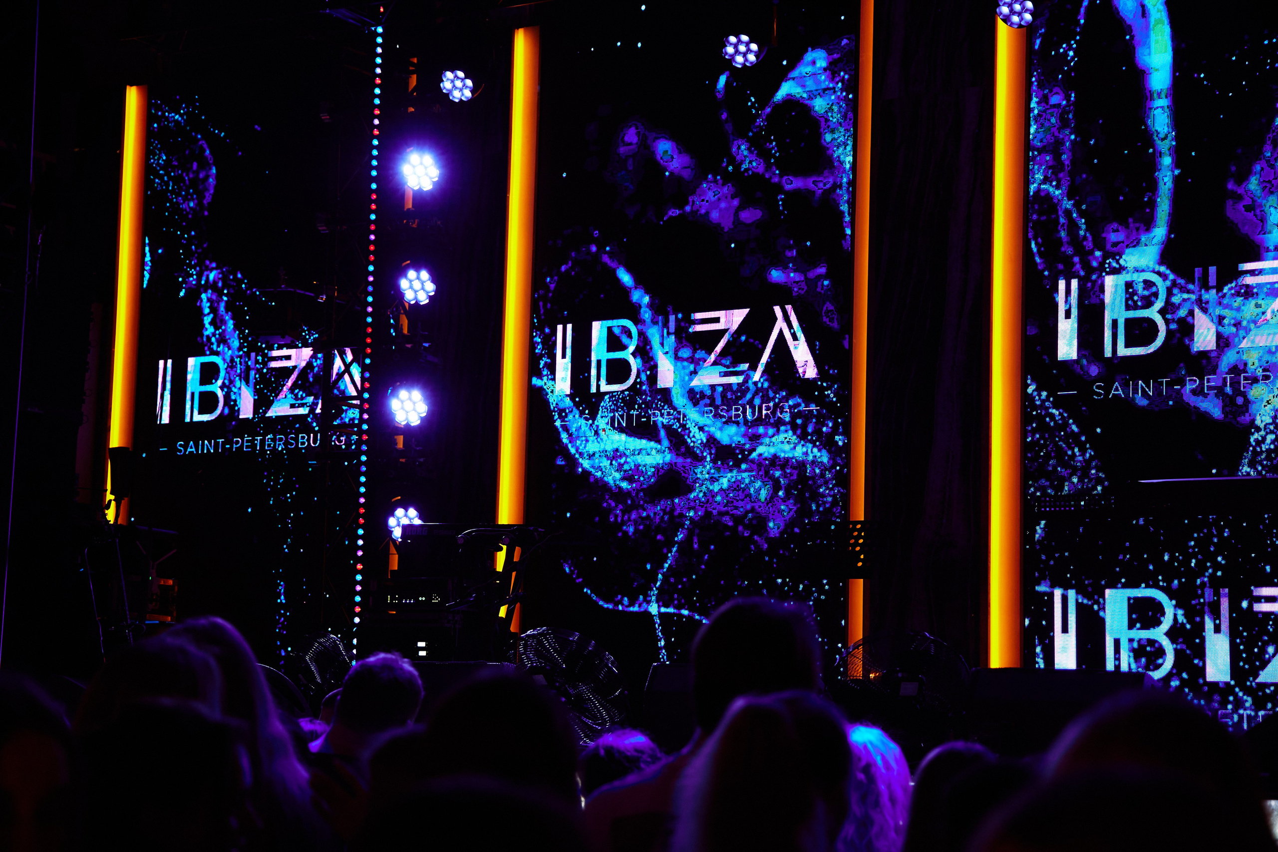 Vintazh & Anna Pletneva. Reportage photographer Vlad Shishkin