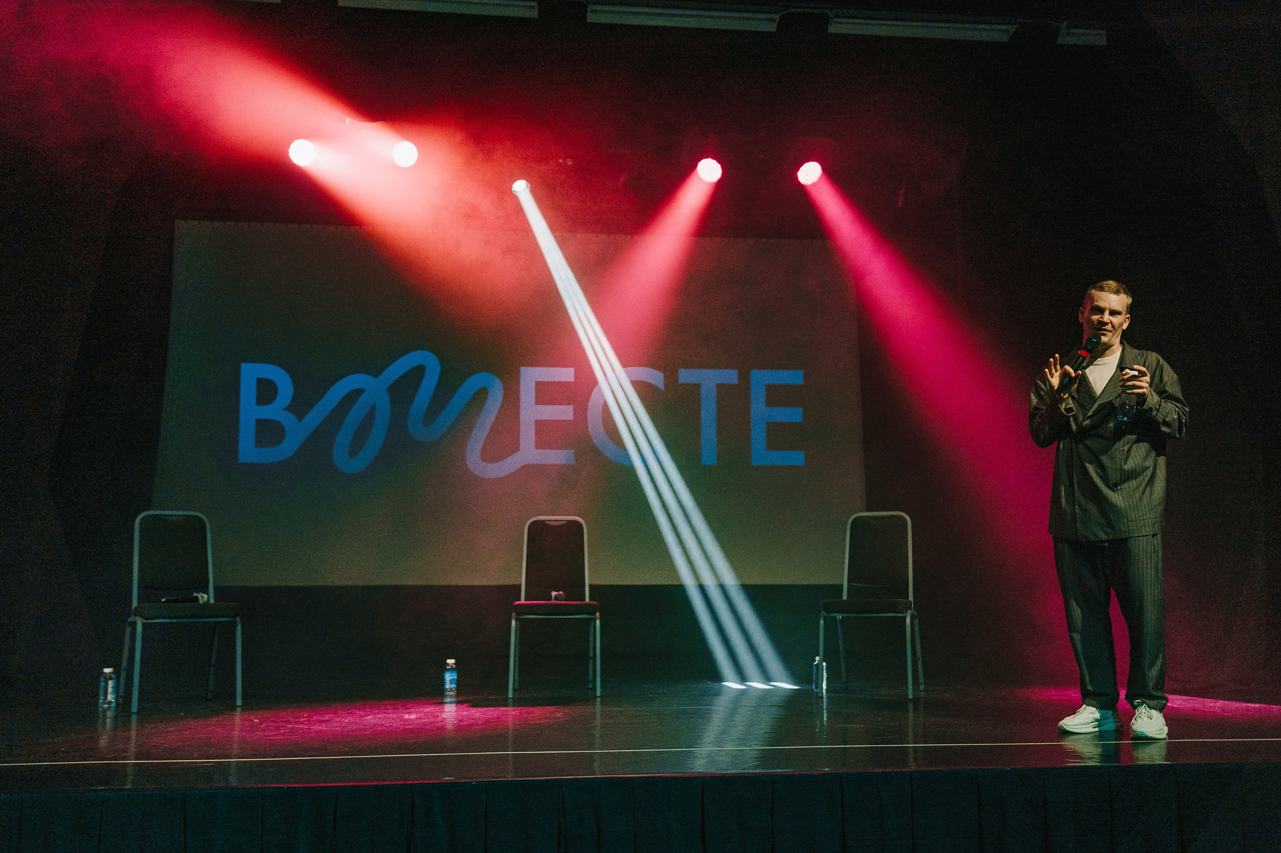 «Кочки» в Москве. Студия коммерческой фотографии в Москве и области