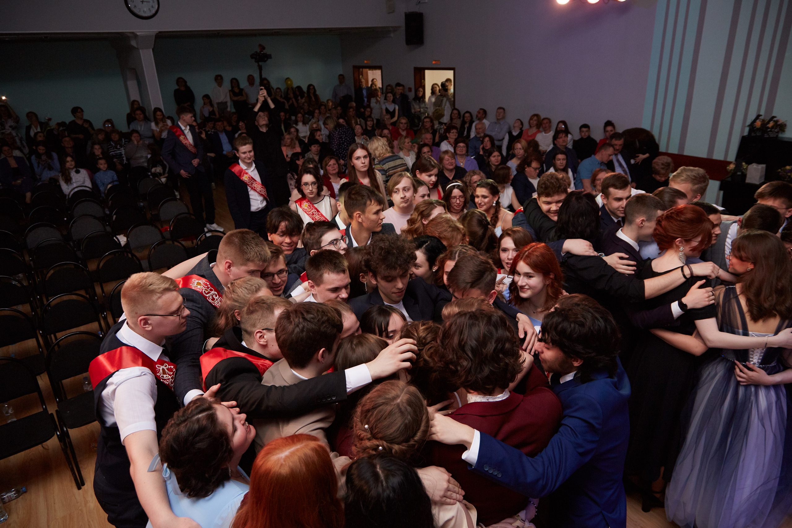 Последний звонок. Фотограф Савченко Люба. Москва