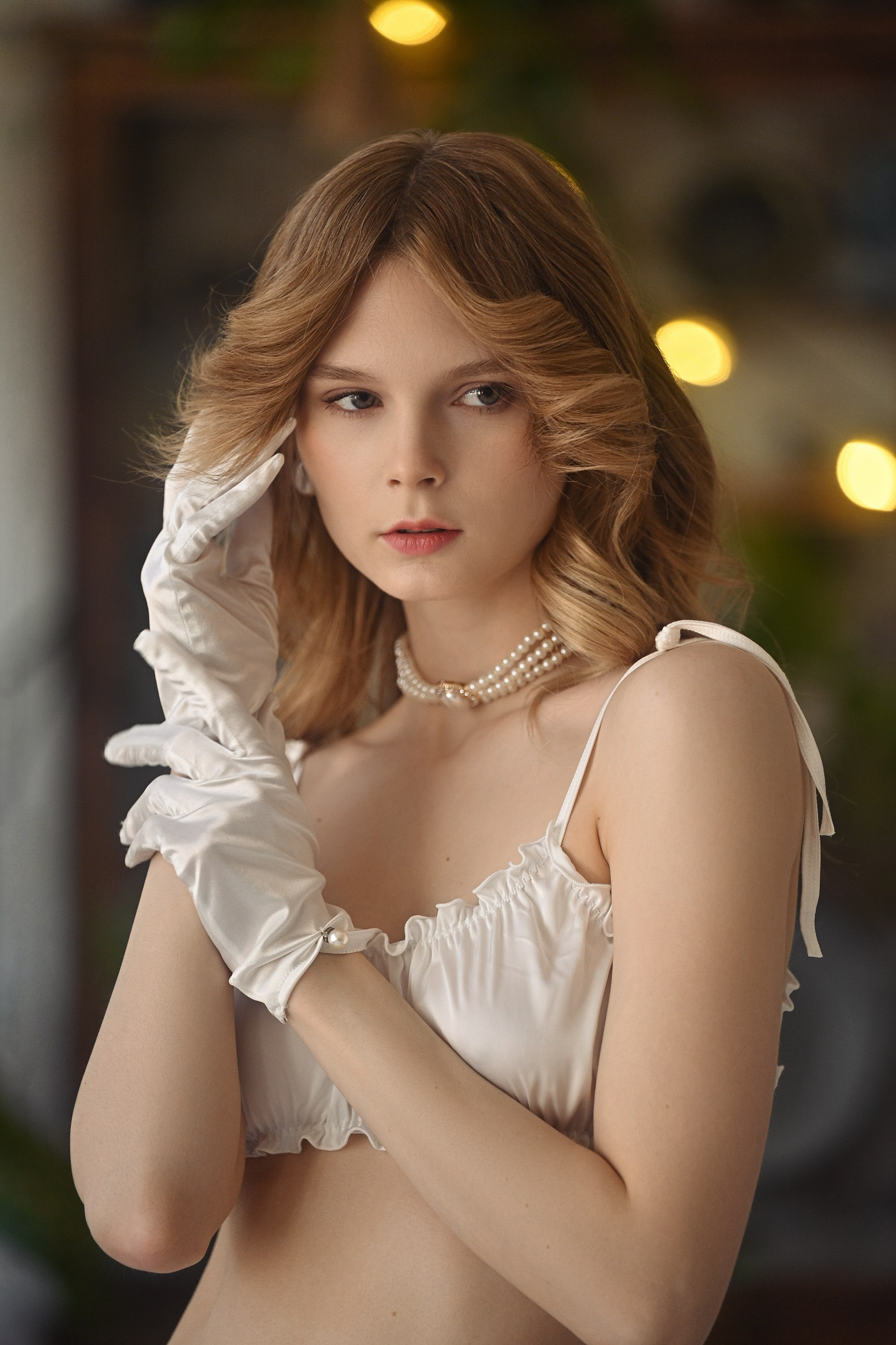 Фотосессия в стиле будуар для модели из Китая. Компания и фотошкола по созданию контента в Москве