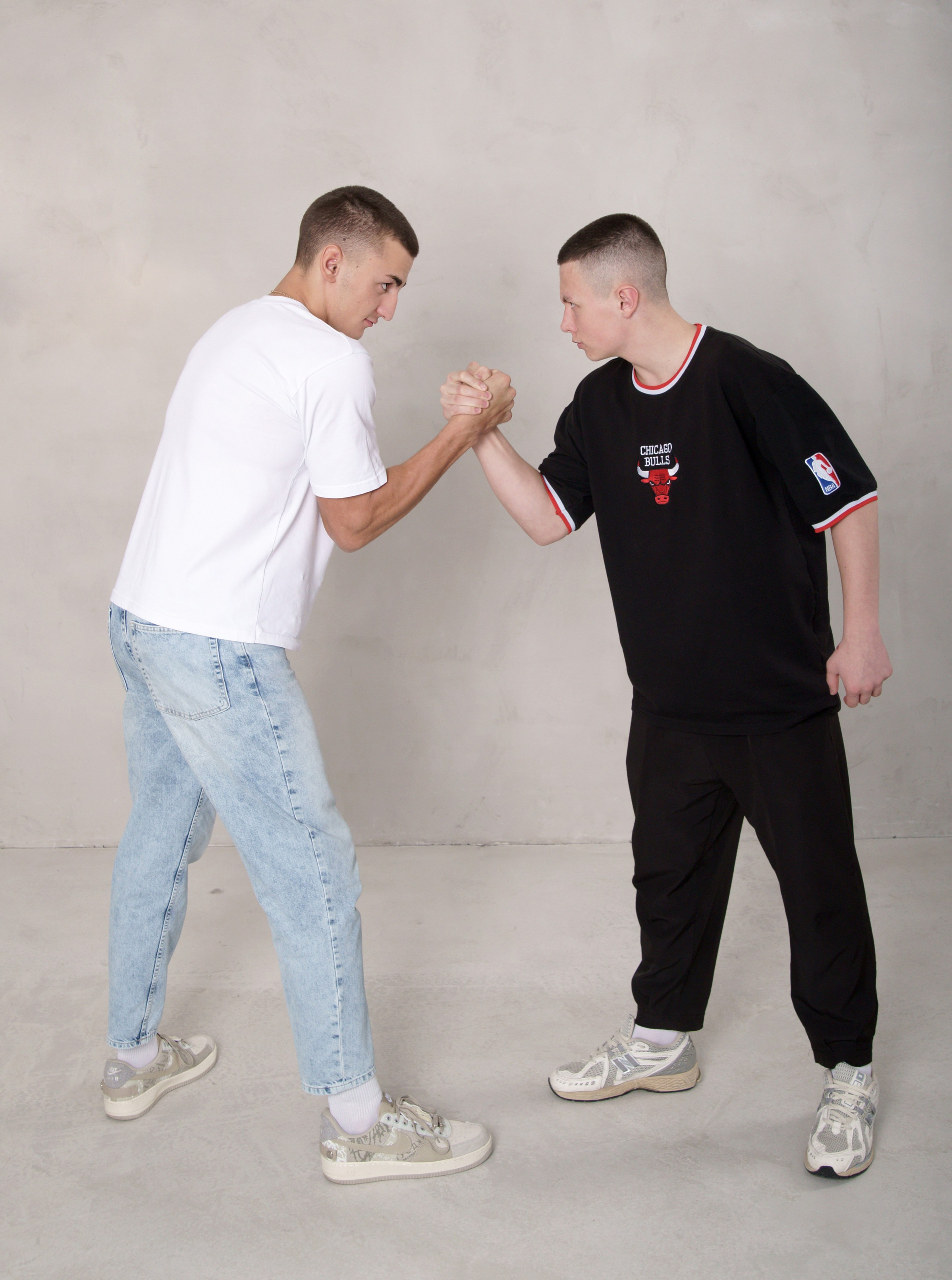 Студийная фотосессия выпускников 9,11 классов в Иркутске