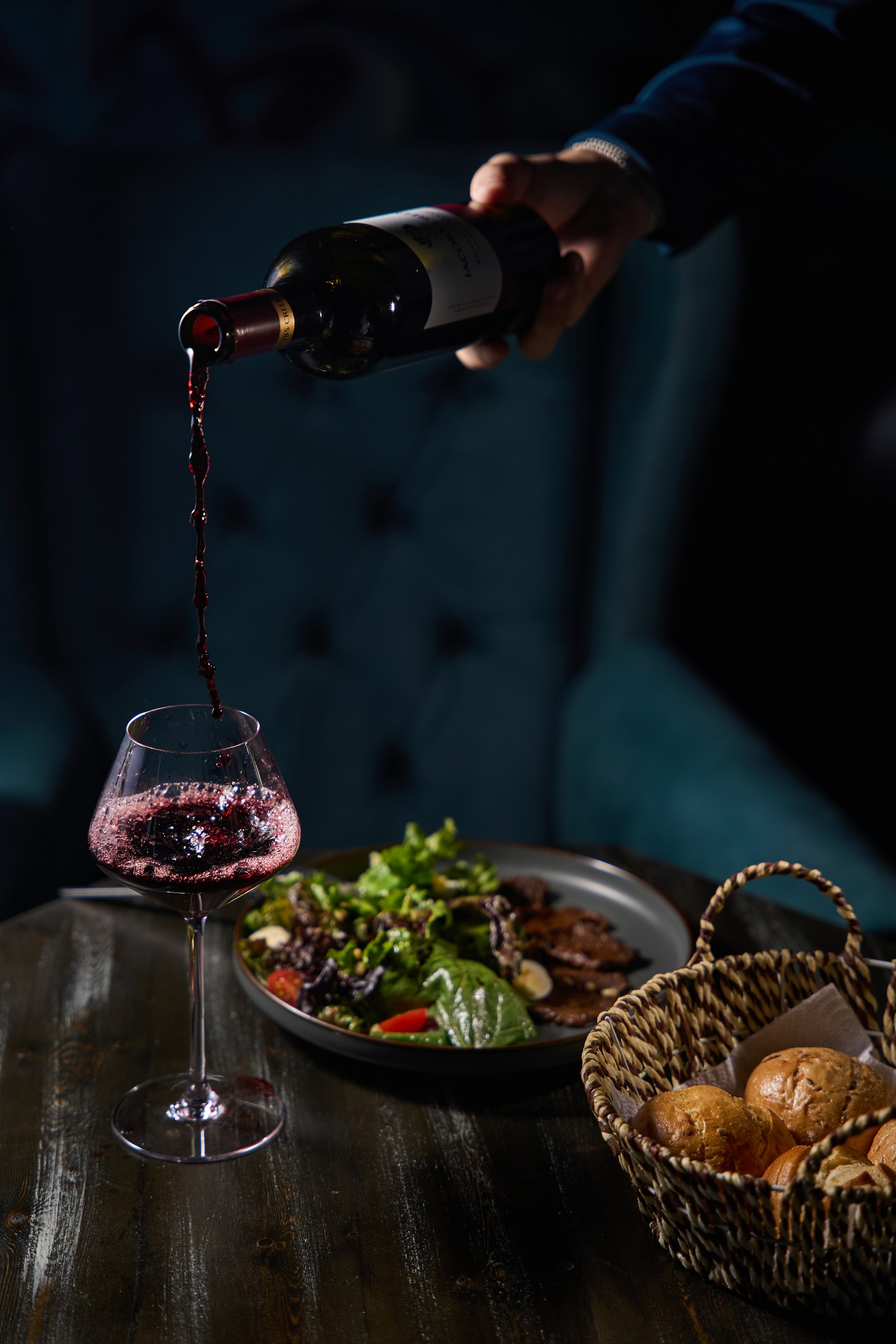 TOOMAN. Портретный фотограф в Павлодаре Руслан Насыров