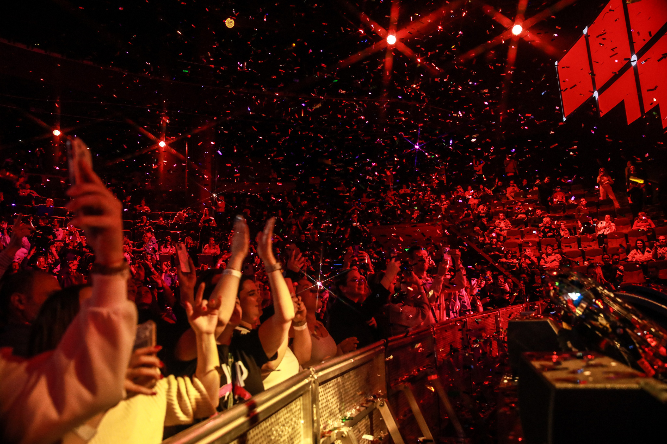 Тимур Родригез «Настроение Родригез» Vegas City Hall 30.11.24. Фотограф в Москве Яна Полосина