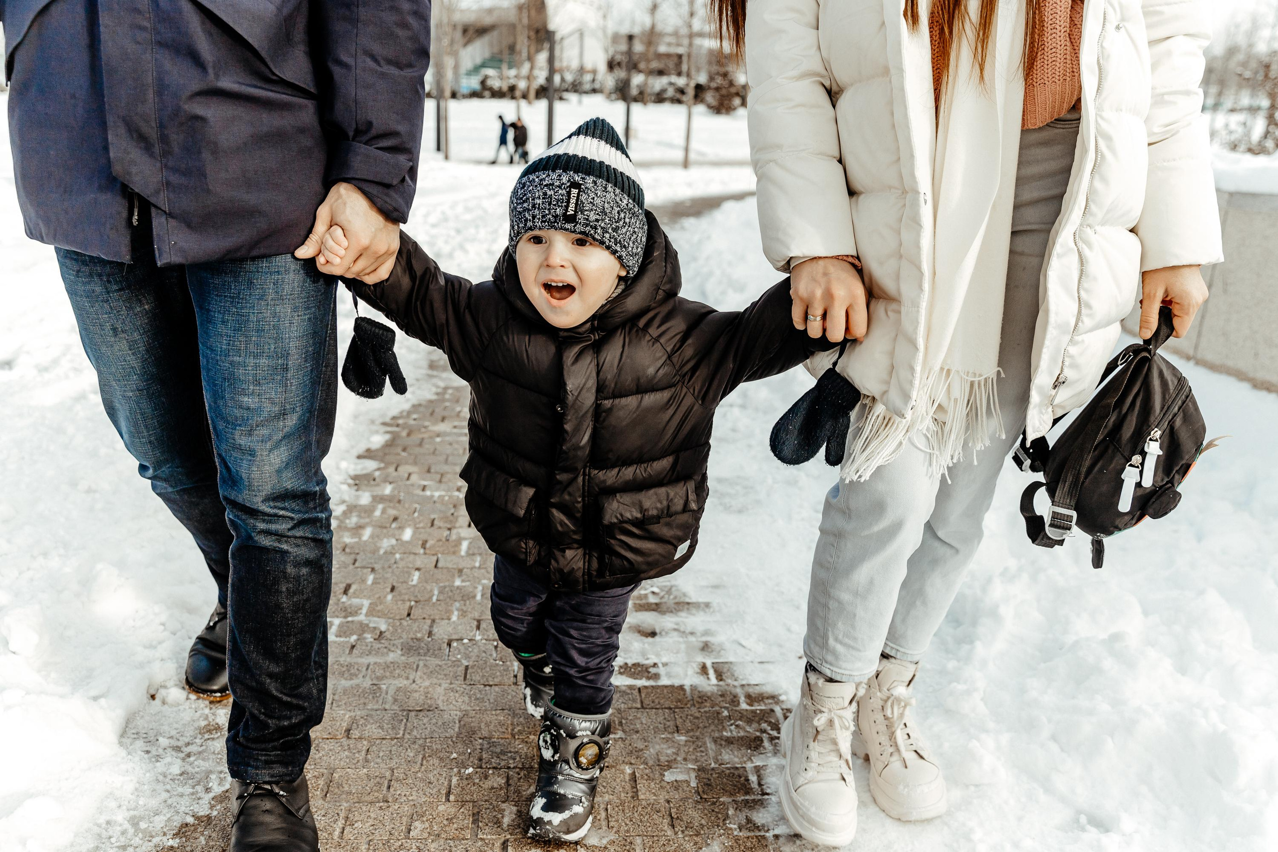Снег кружится, летает. Свадебный и семейный фотограф Харольцева Наталья