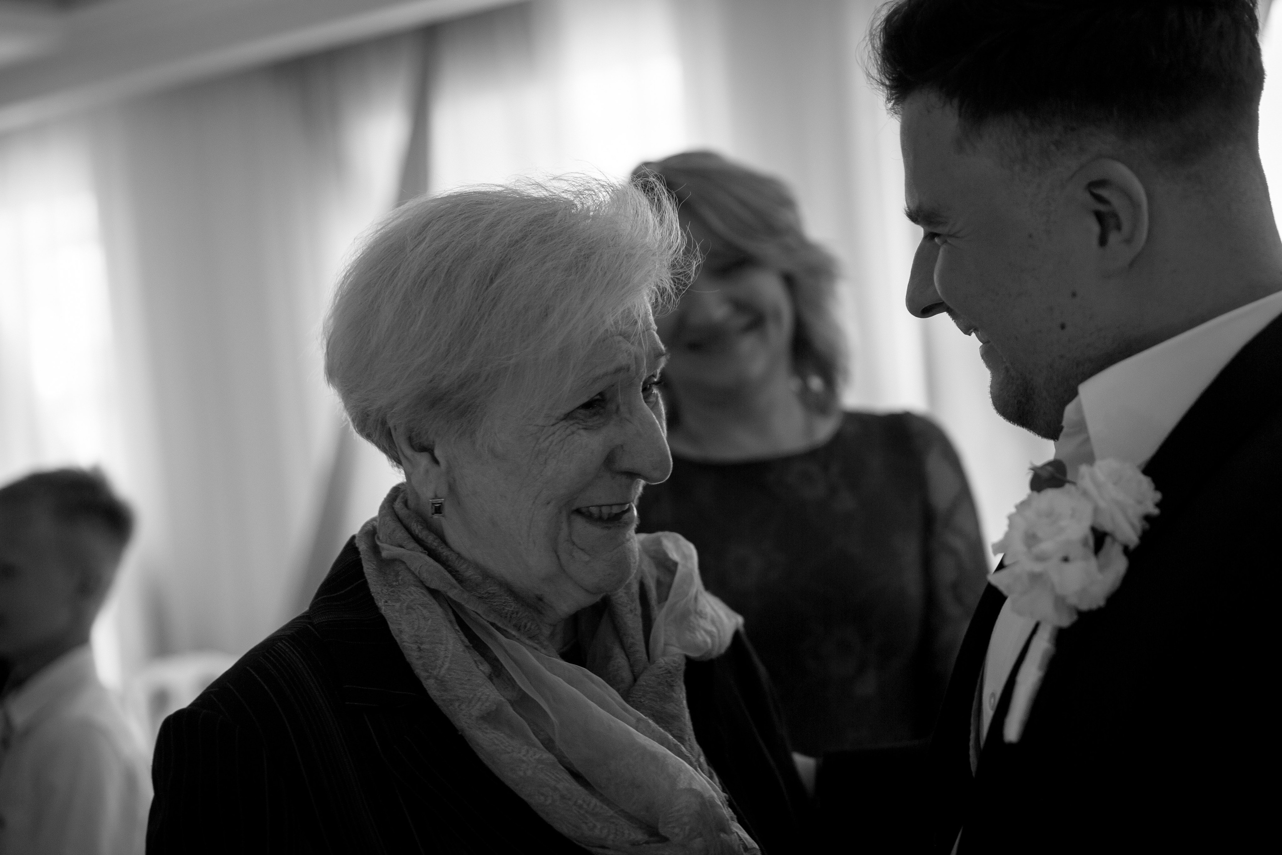 КРОНШТАДТСКИЙ ЗАГС | Август, Летний сад, Исаакий. Свадебный фотограф в Санкт-Петербурге Полина Корзухина